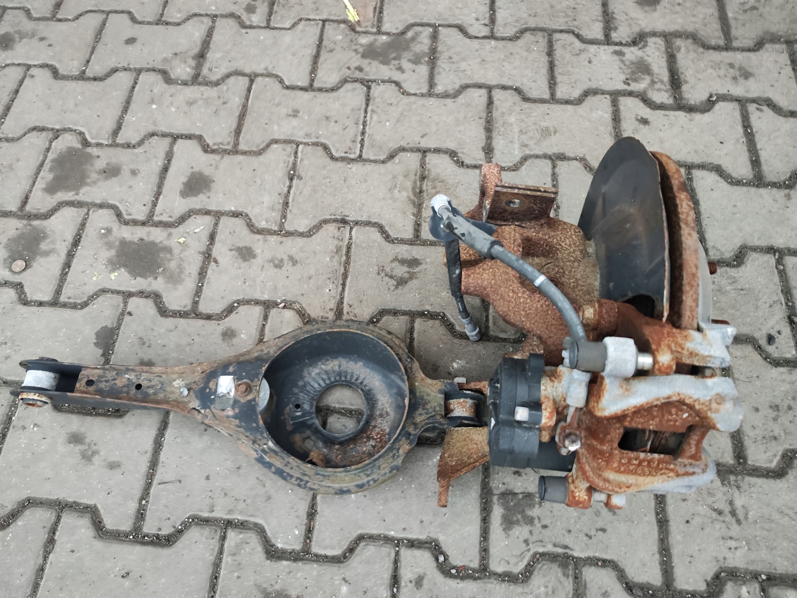 поворотный кулак FORD Escape MK2 РЕСТАЙЛИНГ 2017