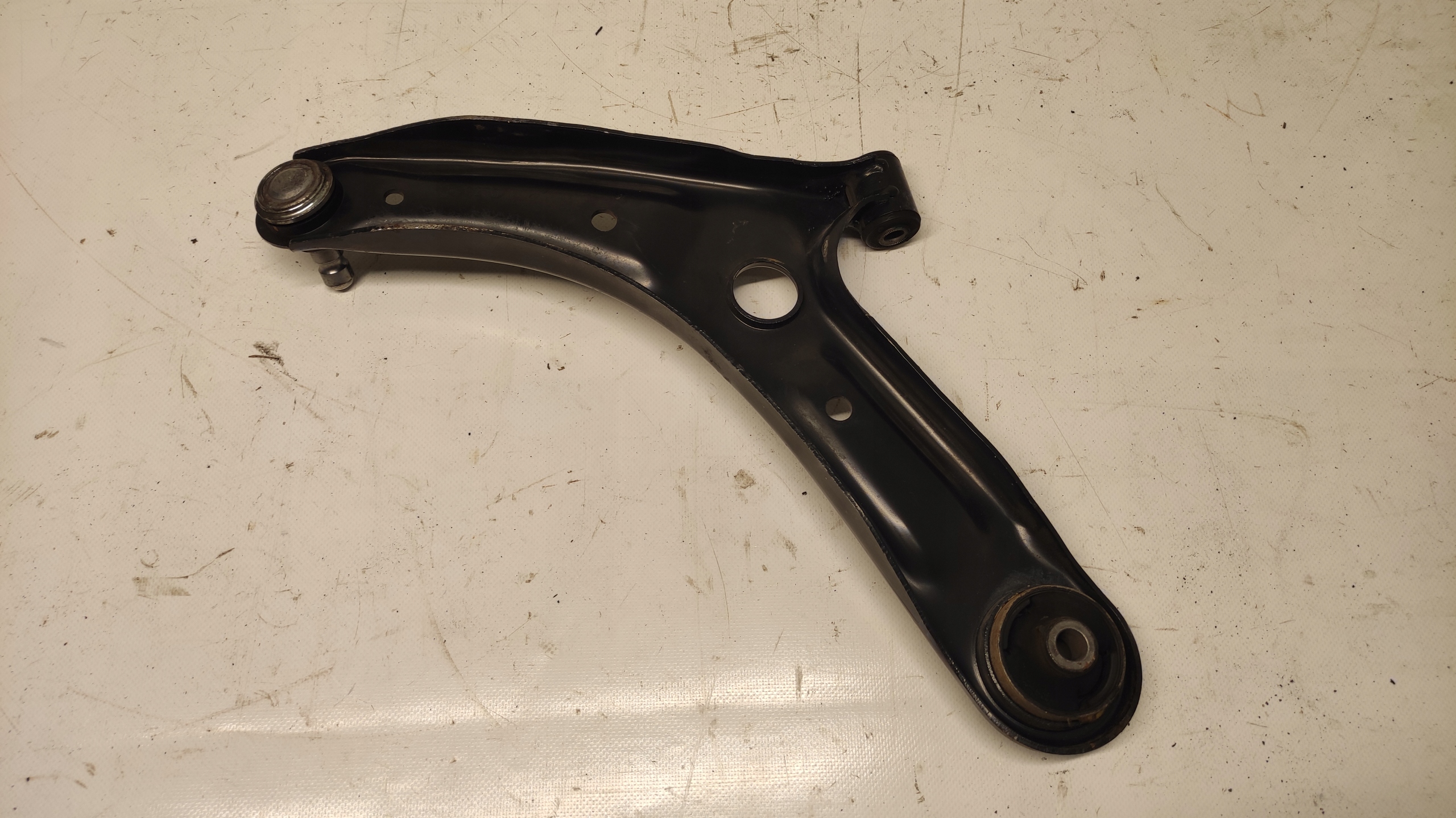 Querlenker rechts HYUNDAI I10 III 2020-2024 Original 54501-K7100
