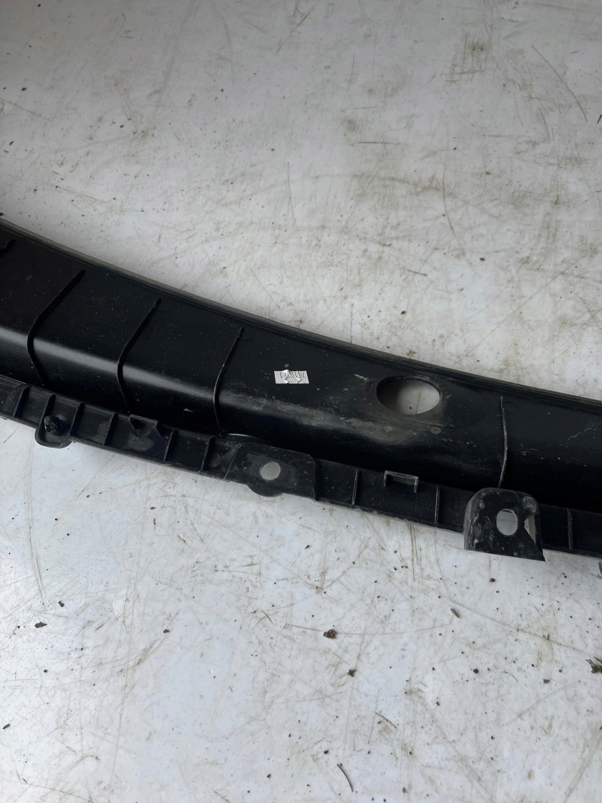 torpedo upper TESLA MODEL S LIFT 1060509-00