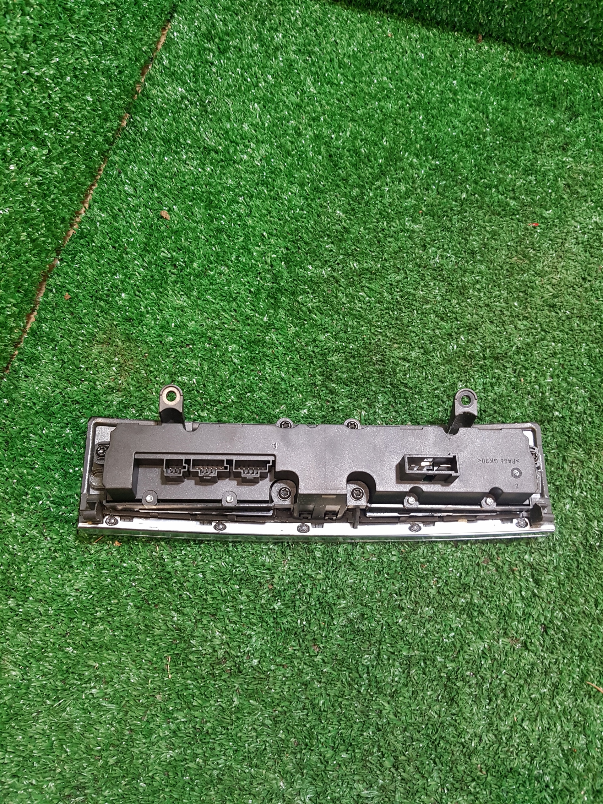 PANEL controls MERCEDES-BENZ C-KLASA W203 2038216281