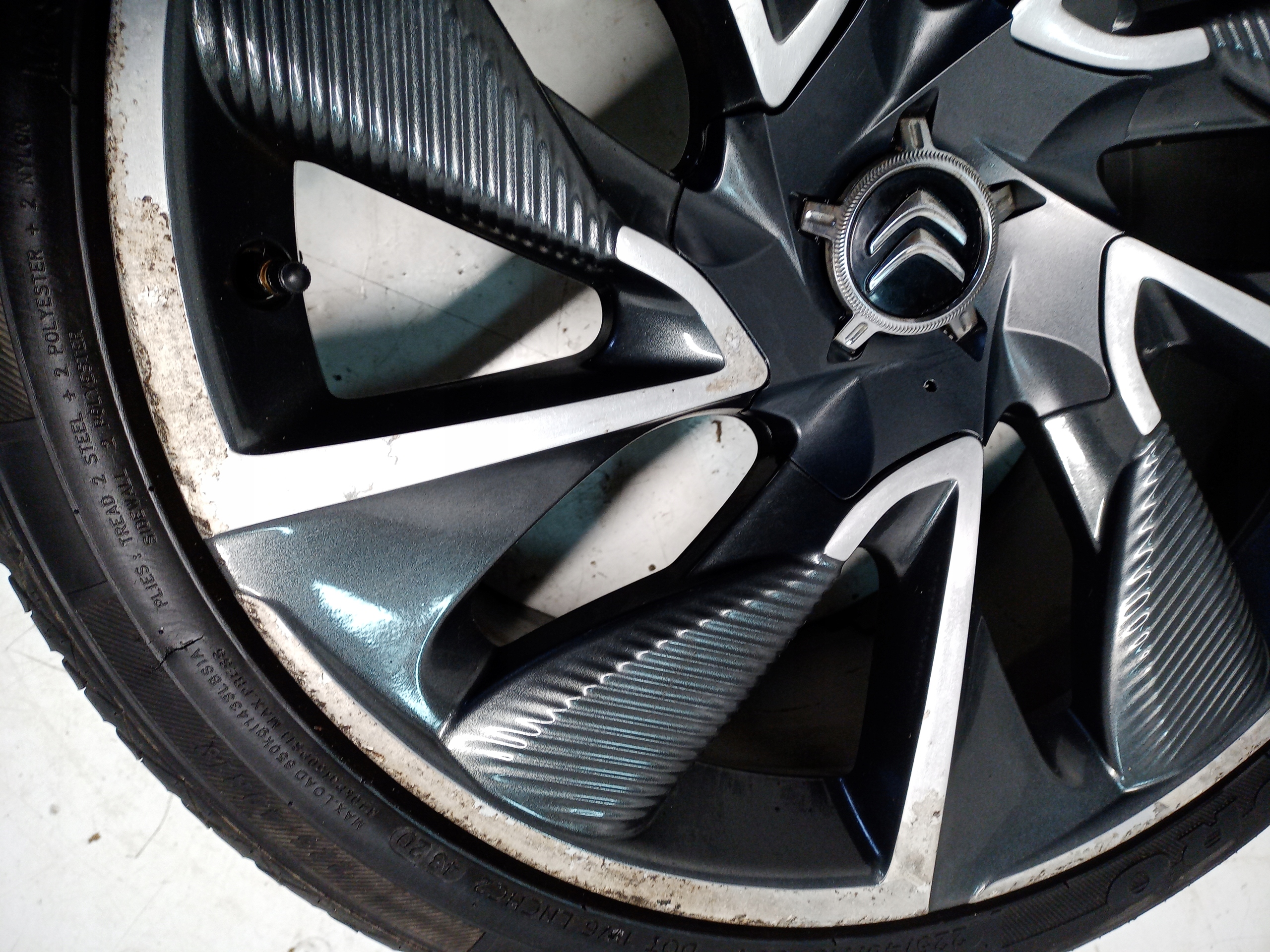 KOŁA FELGI ALUMINIOWE 19 CITROEN C4 II B7 DS4 DS5 Szerokość opony 225 mm