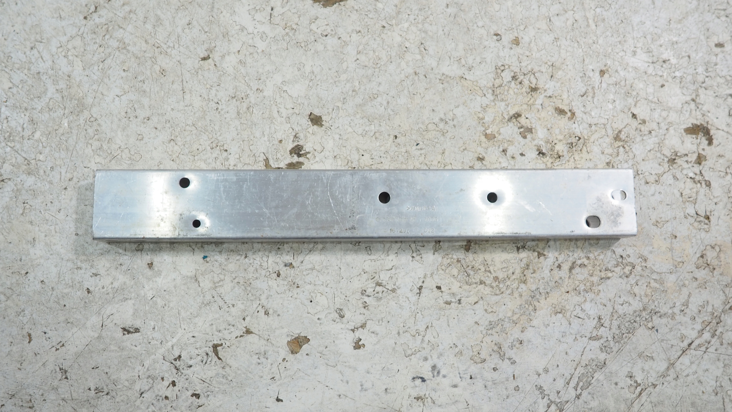 Mercedes B Klasa W246 pillar beam tip right A2466280229