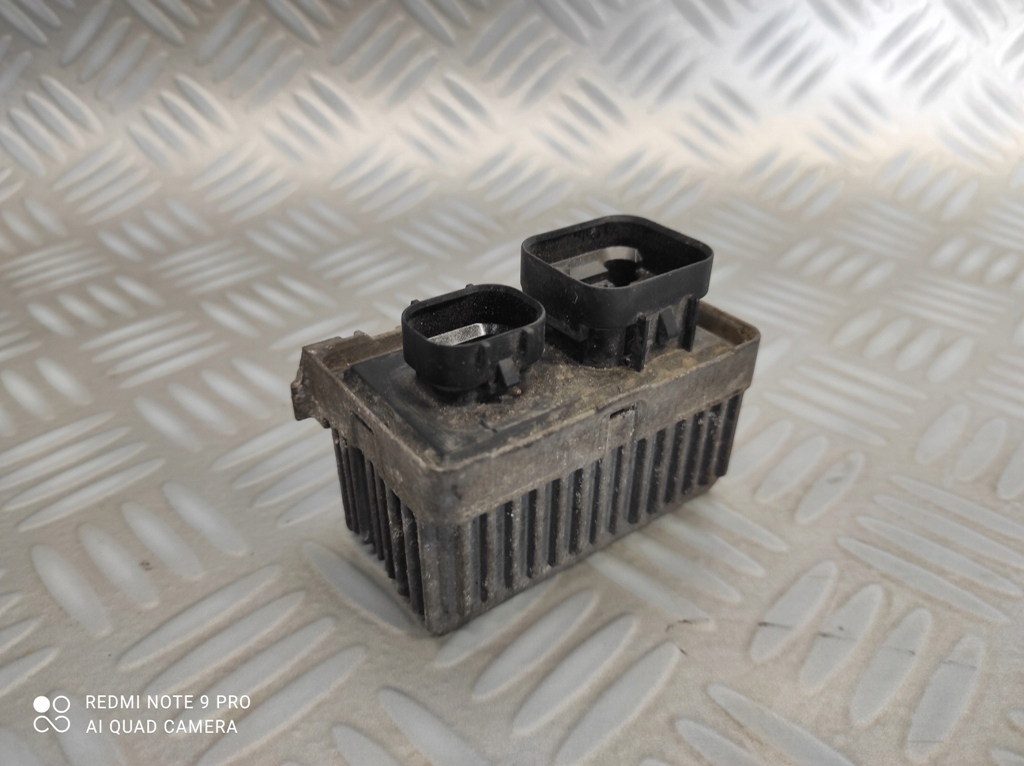 PRZEKAŹNIK ŚWIEC ŻAROWYCH OPEL ASTRA IV J