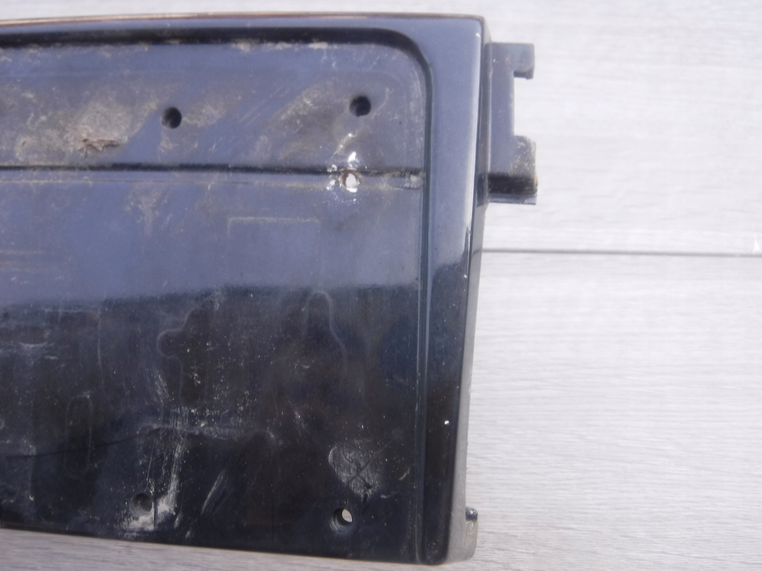 BMW E46 moulding below TABLICE mocowannie