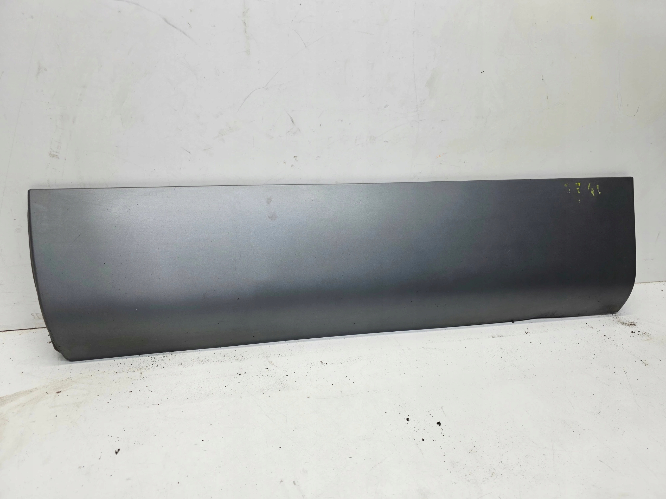 moulding lower door left rear part AUDI Q7 4L 4L0853969A/B