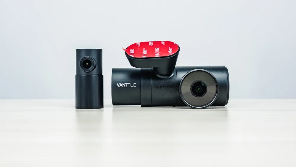 Vantrue N4 PRO 3CH HDR Ultra Set Karta pamięci w zestawie brak