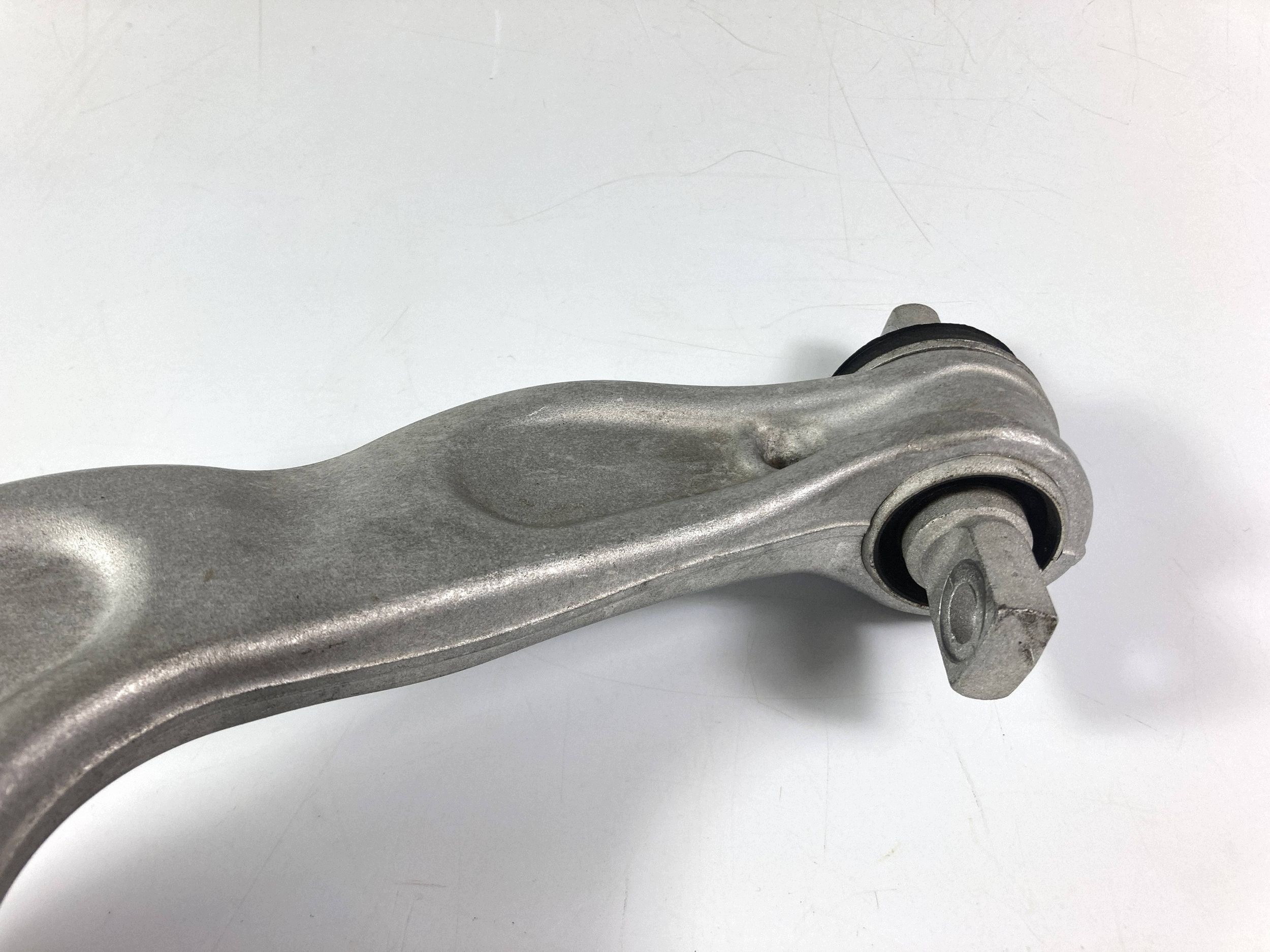 Chevrolet Corvette C8 2021-2024 arm upper rear left