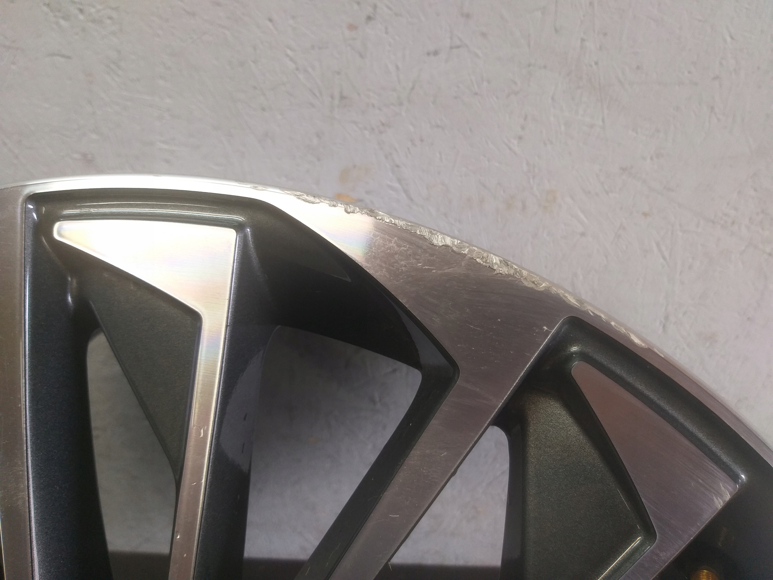 disk hliníkový AUDI A6 C8 8,5J 19" ET40 5X112 4K0601025BD
