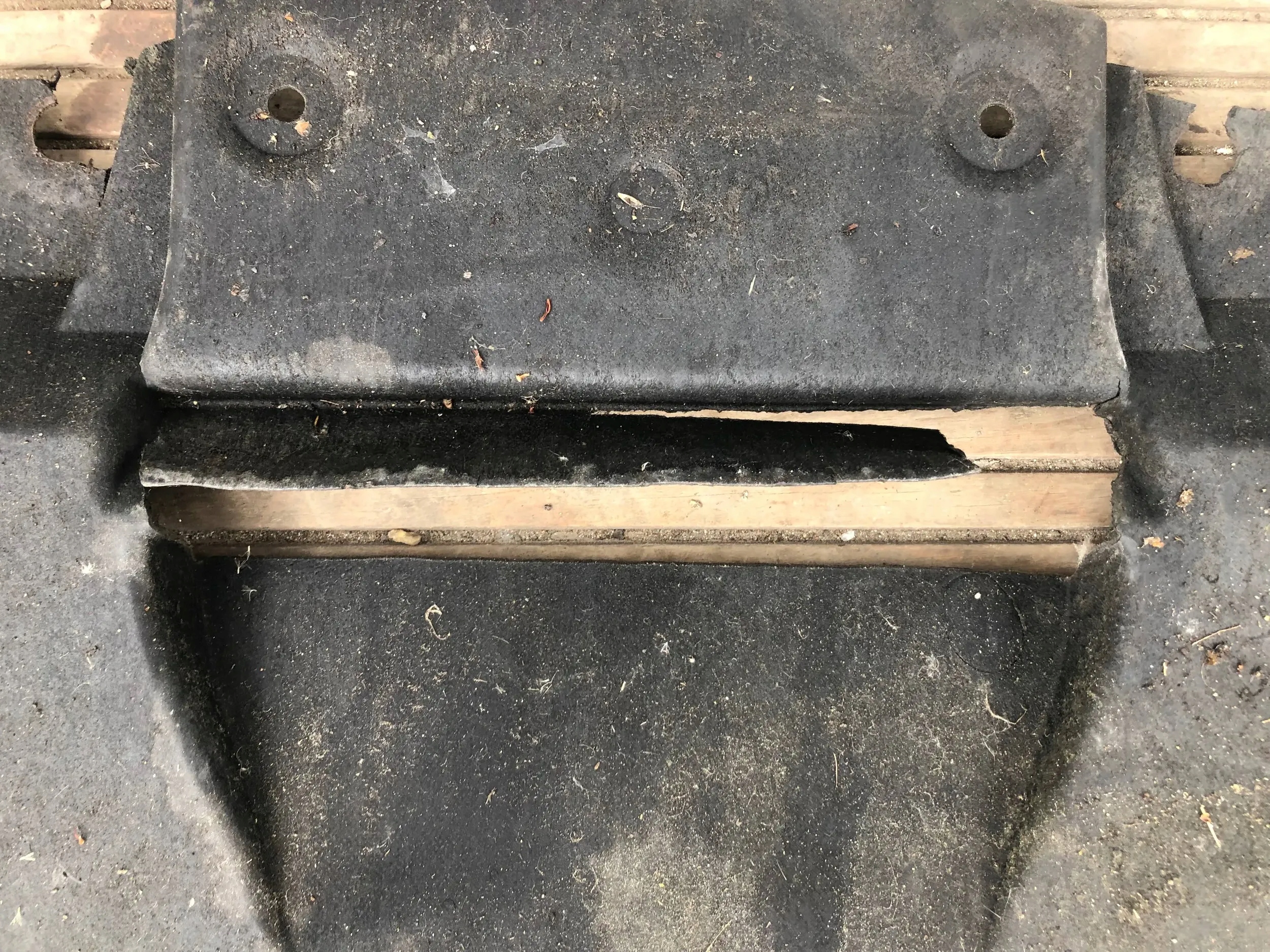 Blende Abdeckung abdeckung Getriebe BIEGO AUDI A8 D4 4H0825235L