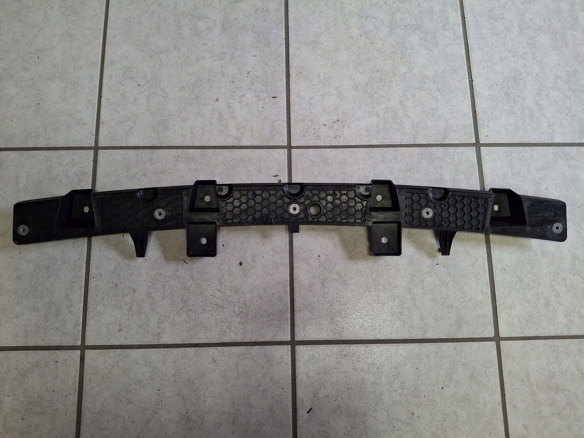 pillar console of a bumper front TESLA Y JUNIPER 2025R->