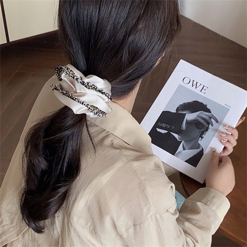 GUMKA DO WŁOSÓW SATYNOWA SCRUNCHIE DUŻA AKSAMITKA ELEGANCKA Rodzaj pojedyncza gumka