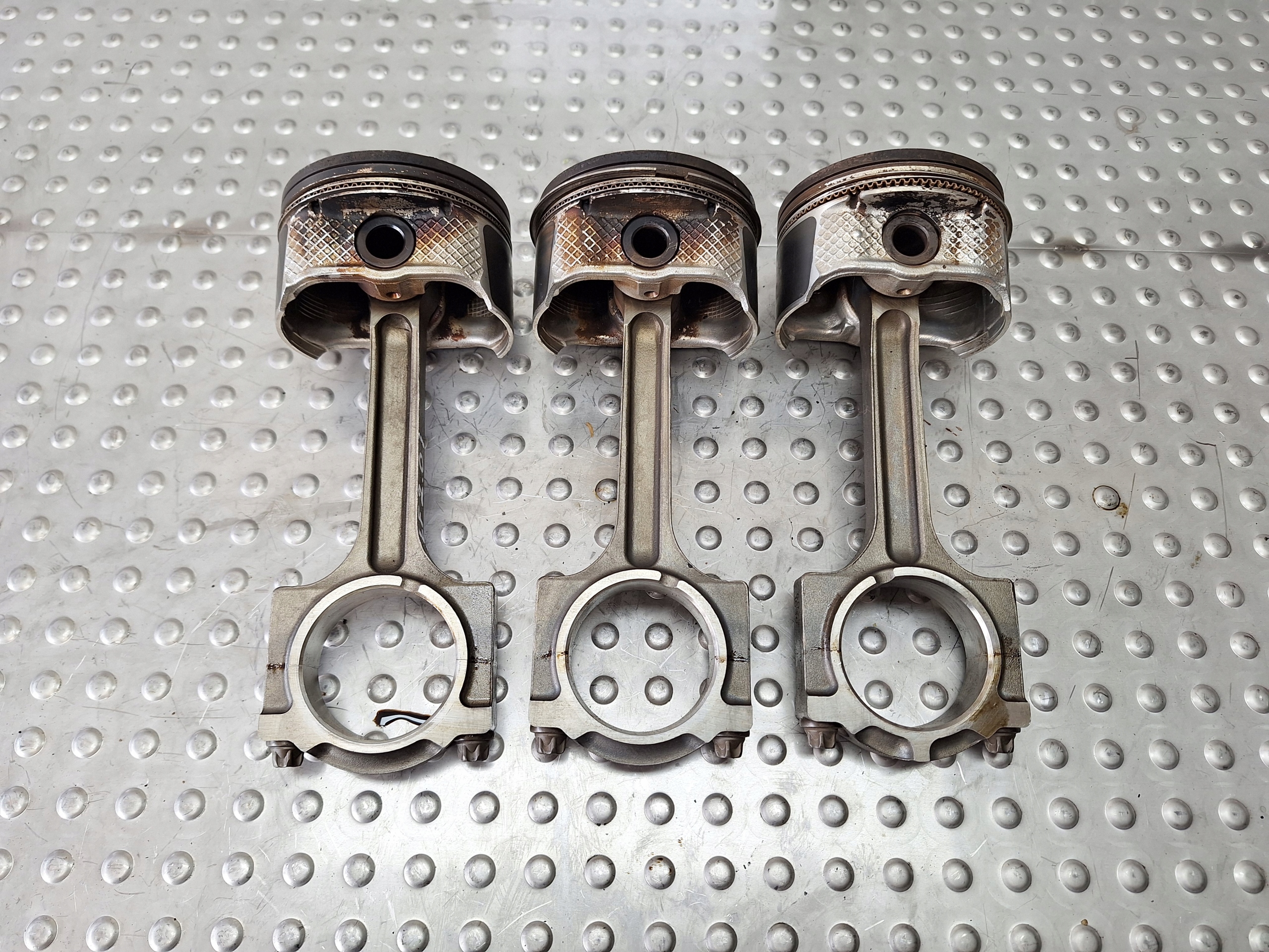 piston connecting rod LF05 LF 05 MAZDA 6 GG 02-07 2.0 16V