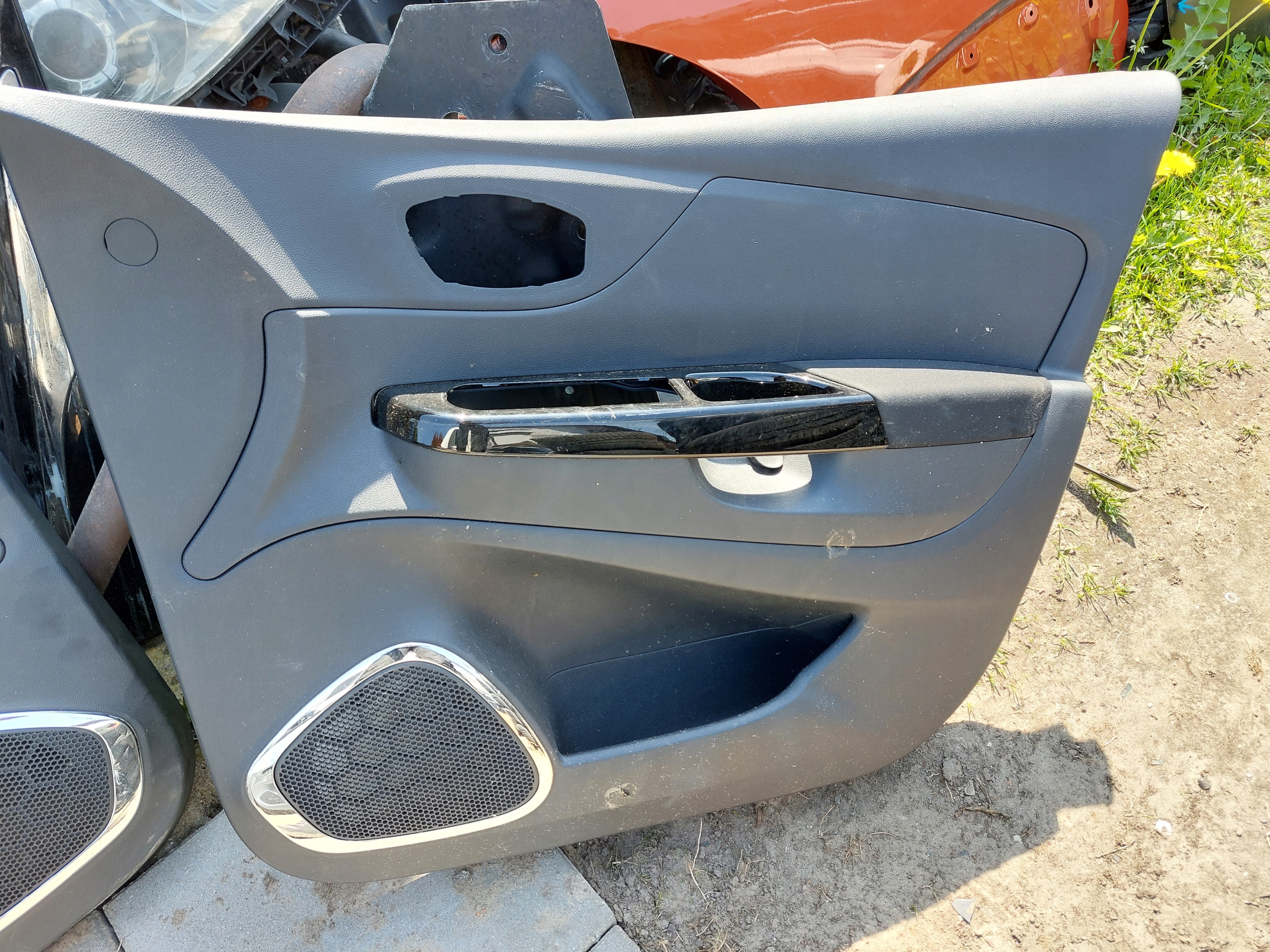 обивка карта дверная перед renault CAPTUR РЕСТАЙЛИНГ