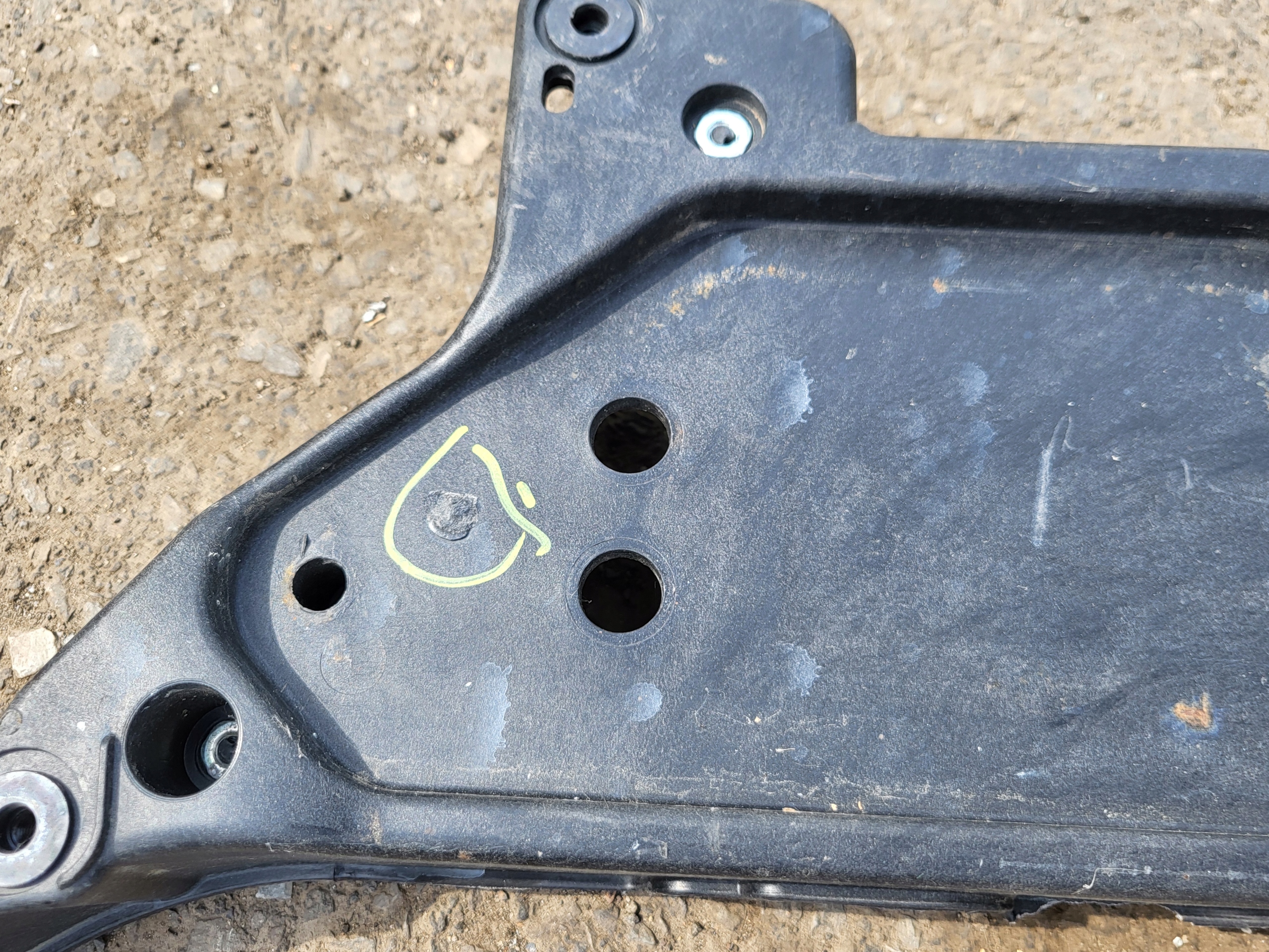 front body wall pillar iron front HYUNDAI i20 OE 64101-1J5/700