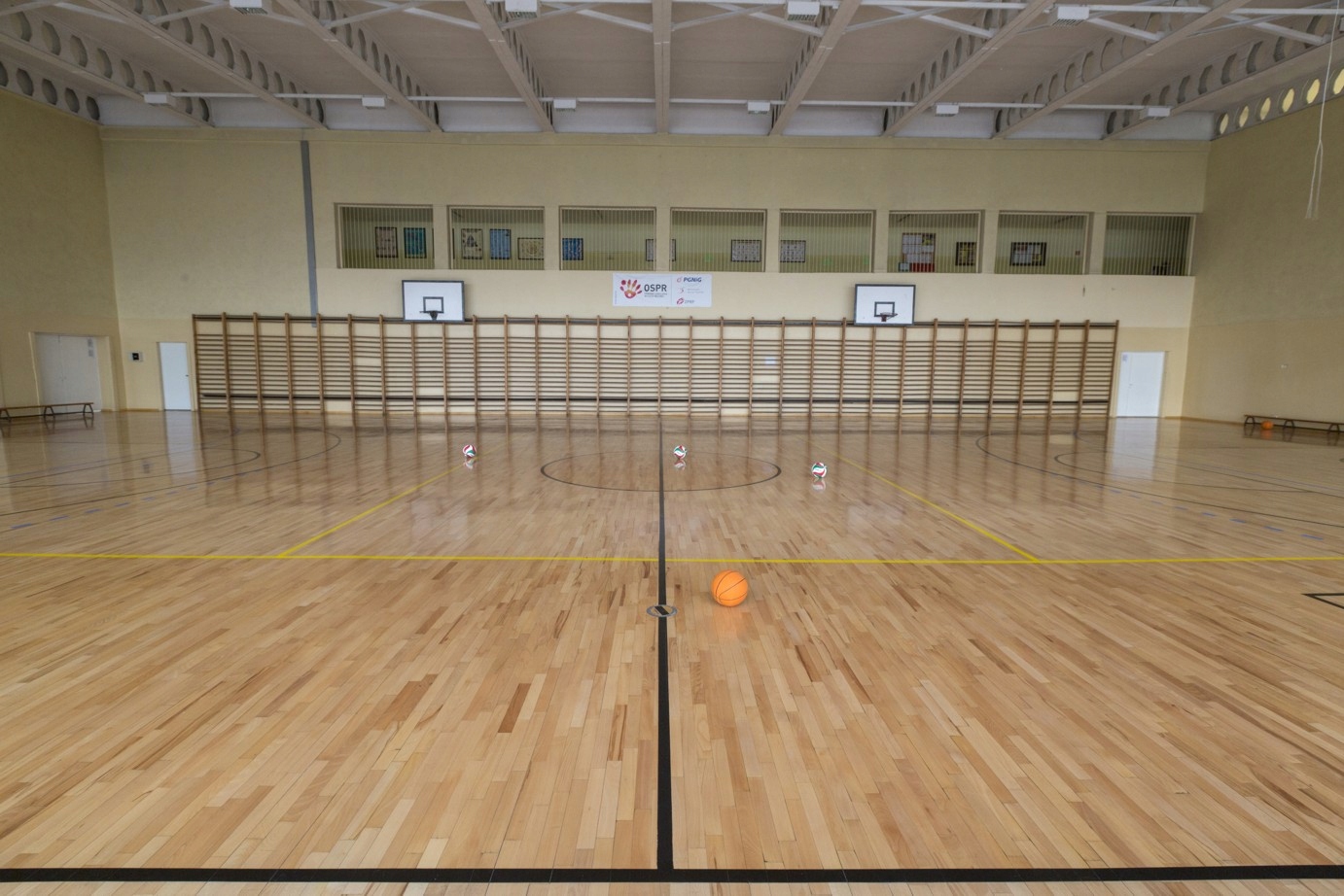 Lakier do parkietu HartzLack Super Strong HS Półmat 3L Kod producenta 5903995173023