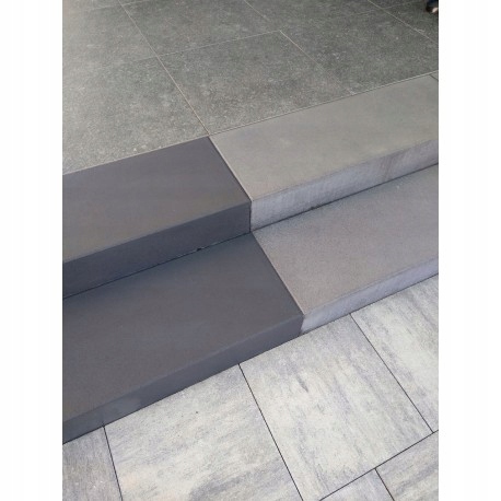 IMPREGNAT BARWIĄCY DO KOSTKI BRUKOWEJ SZARY 5L M Opakowanie baniak