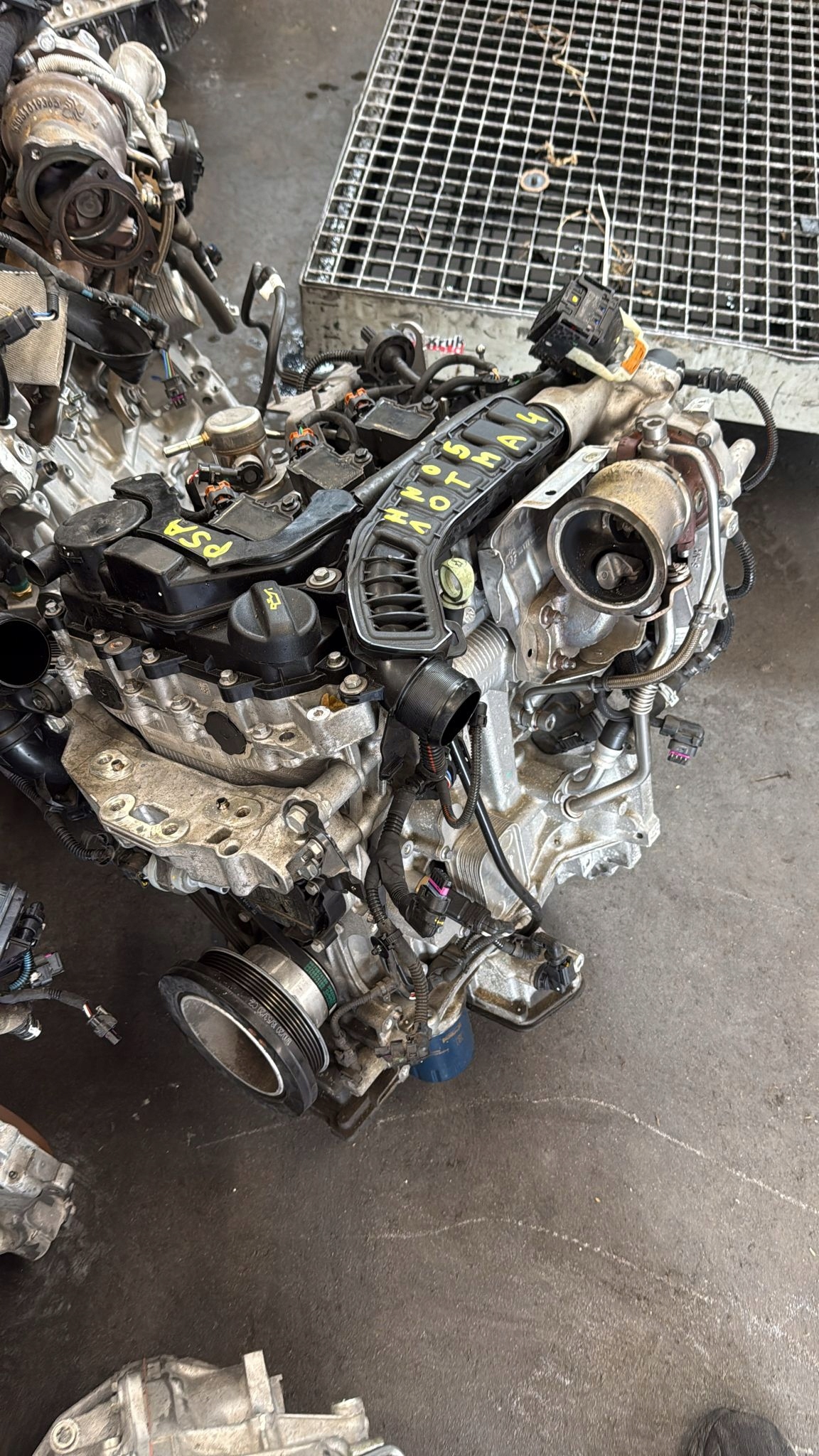 engine complete PEUGEOT CITROEN 10TMA4 PSA HN05