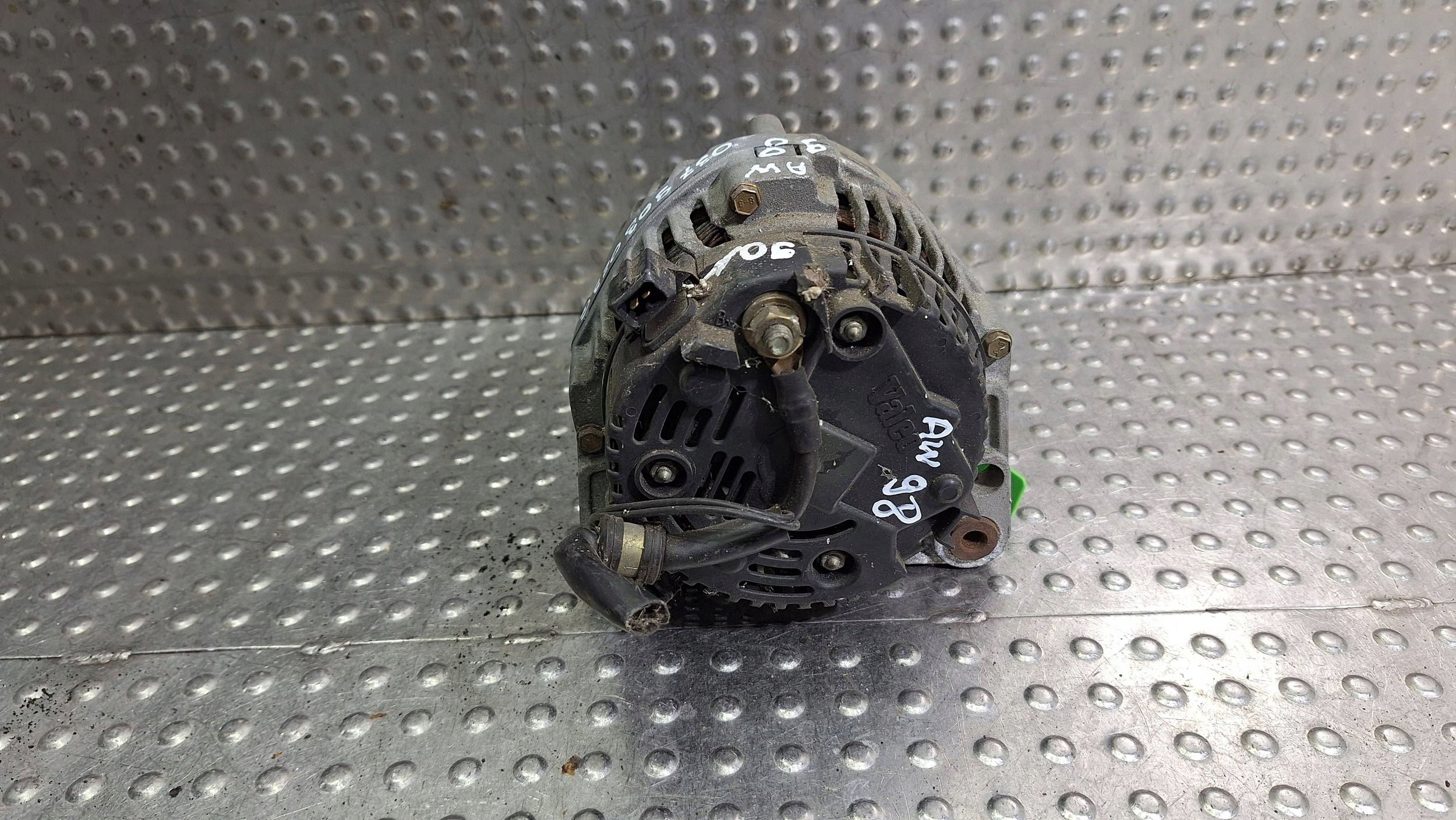 ALTERNATOR 90A 037903023G VW GOLF III PASSAT B4 1.6 1.8 B