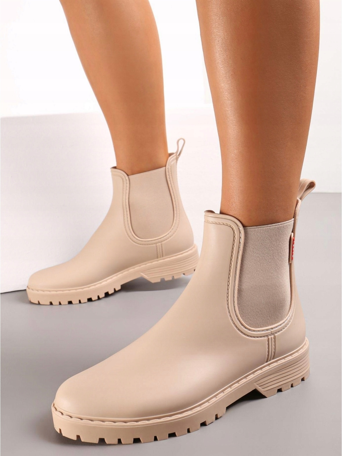 BEŻOWE KALOSZE BOTKI GUMOWE SZTYBLETY 38 Kod producenta 2303