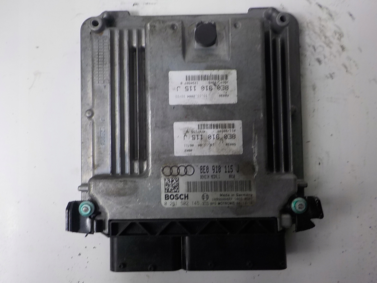 AUDI Computer Bedienteil 8E0910115J 0261S02145