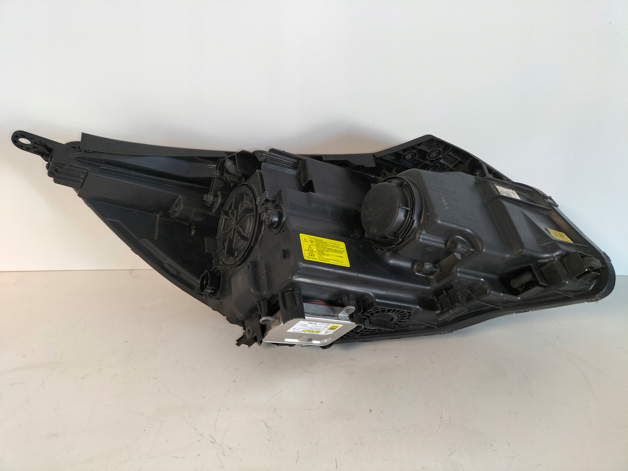 light front reflektor left KIA SORENTO III 15-18 XENON