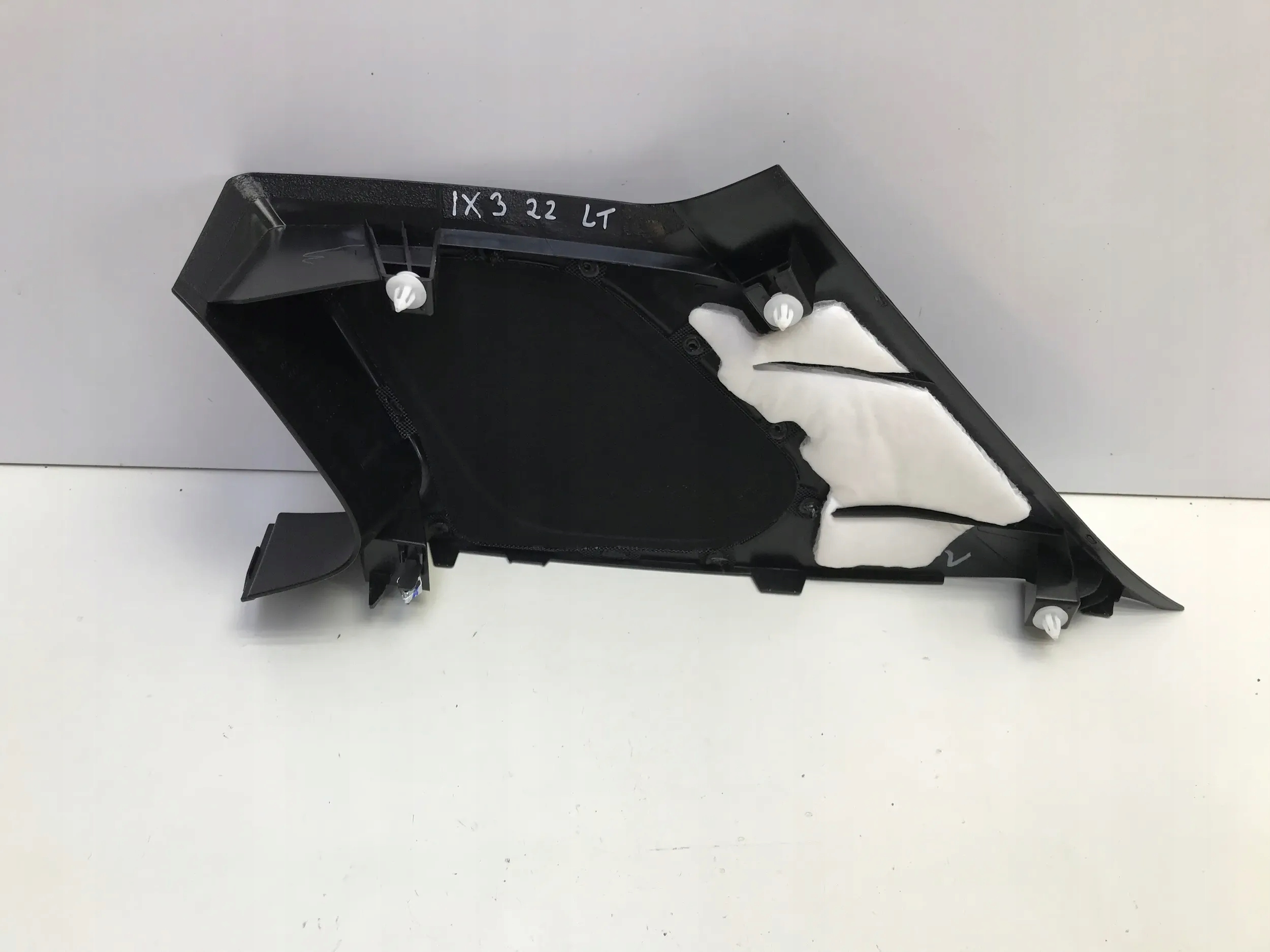 BMW iX3 G08 X3 G01 PLASTIK OSŁONA SŁUPKA LEWY TYŁ TYLNEGO 7449409 Stan opakowania zastępcze