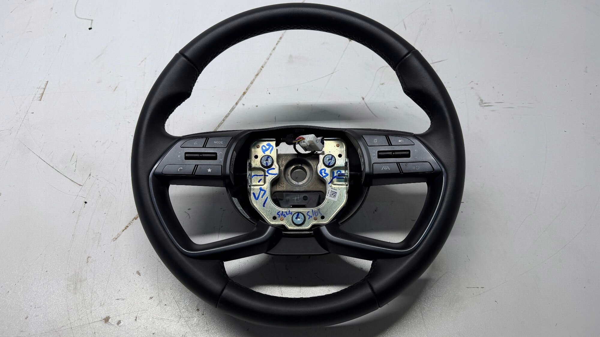HYUNDAI I20 III steering wheel, leather MULTIFUNKCJA 21-26 as new