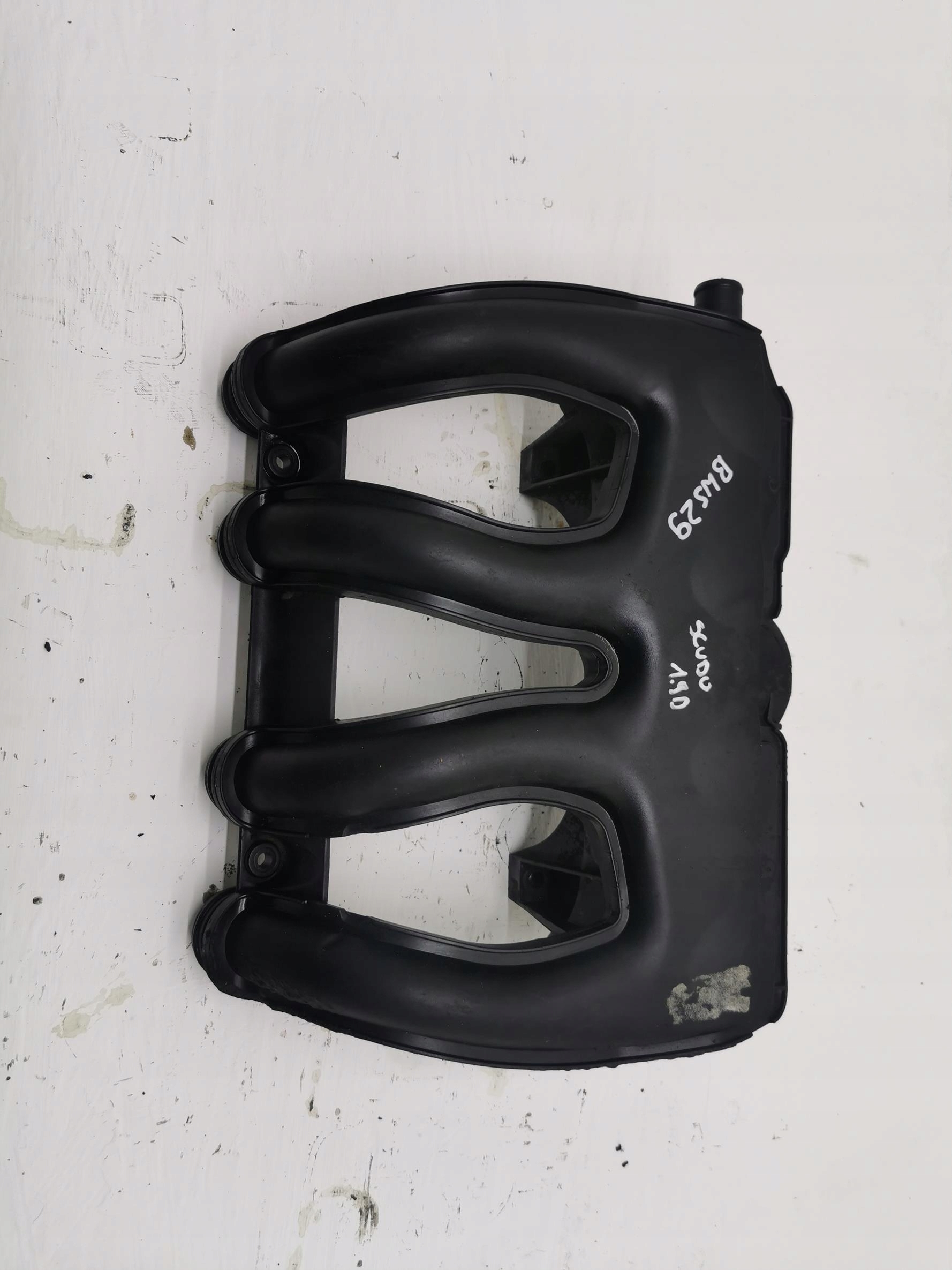 intake manifold CITROEN BERLINGO and 1.9D 9632251780