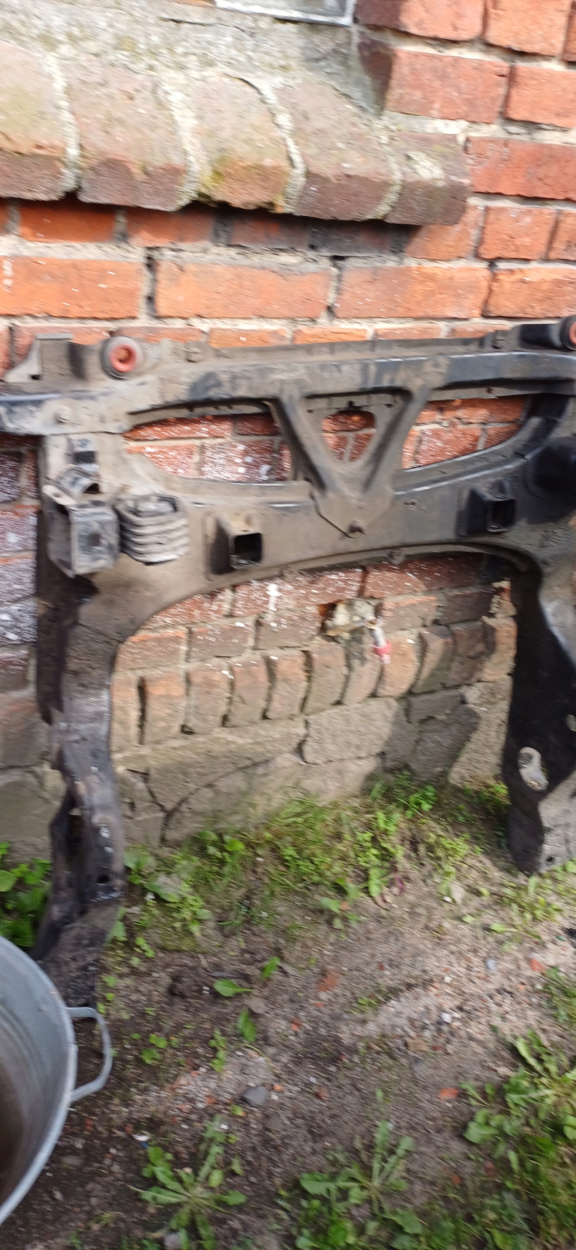 MERCEDES W169 axle beam subframe axle beam front sususpension sider