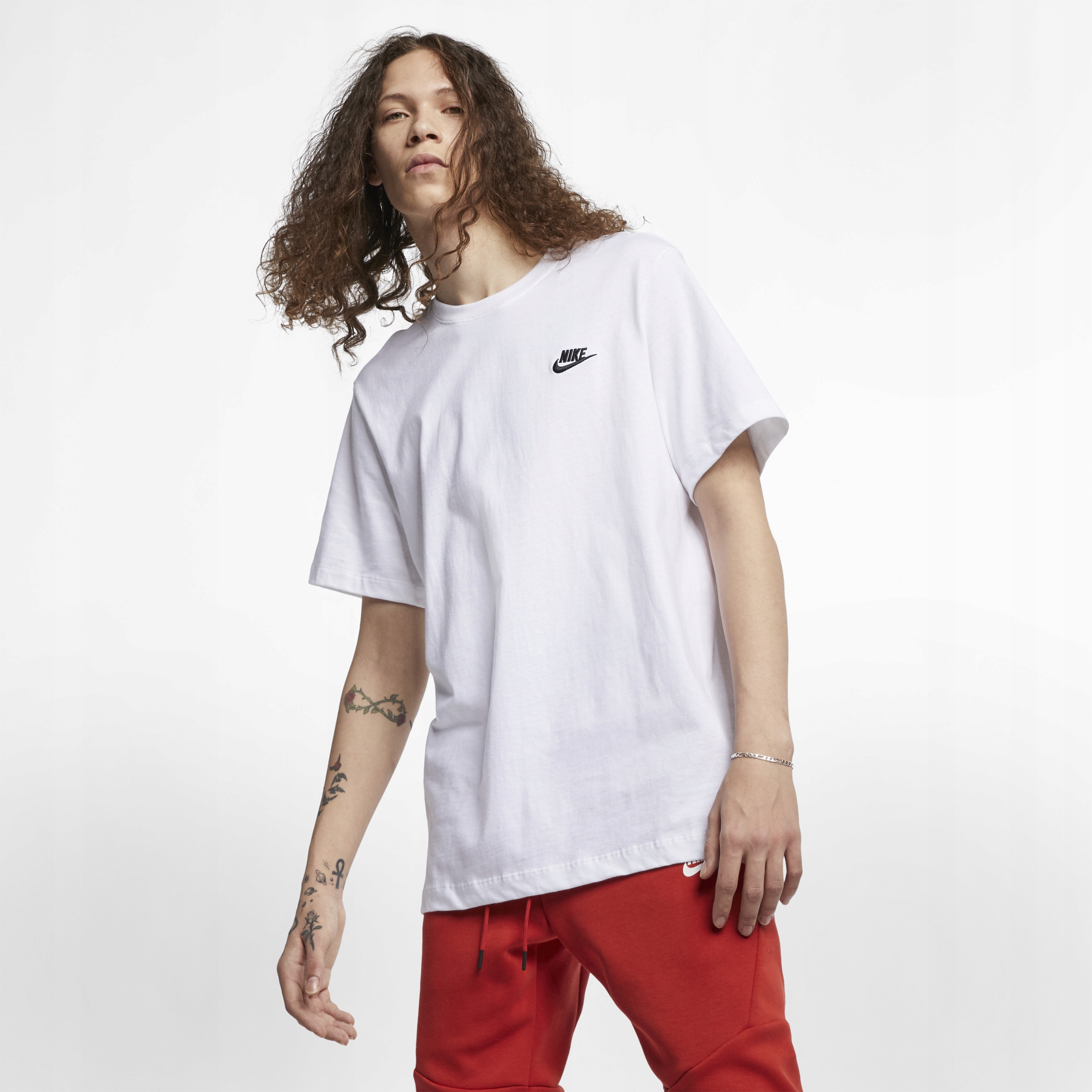 Tričko Nike Sportswear Club Tee, velikost Xs