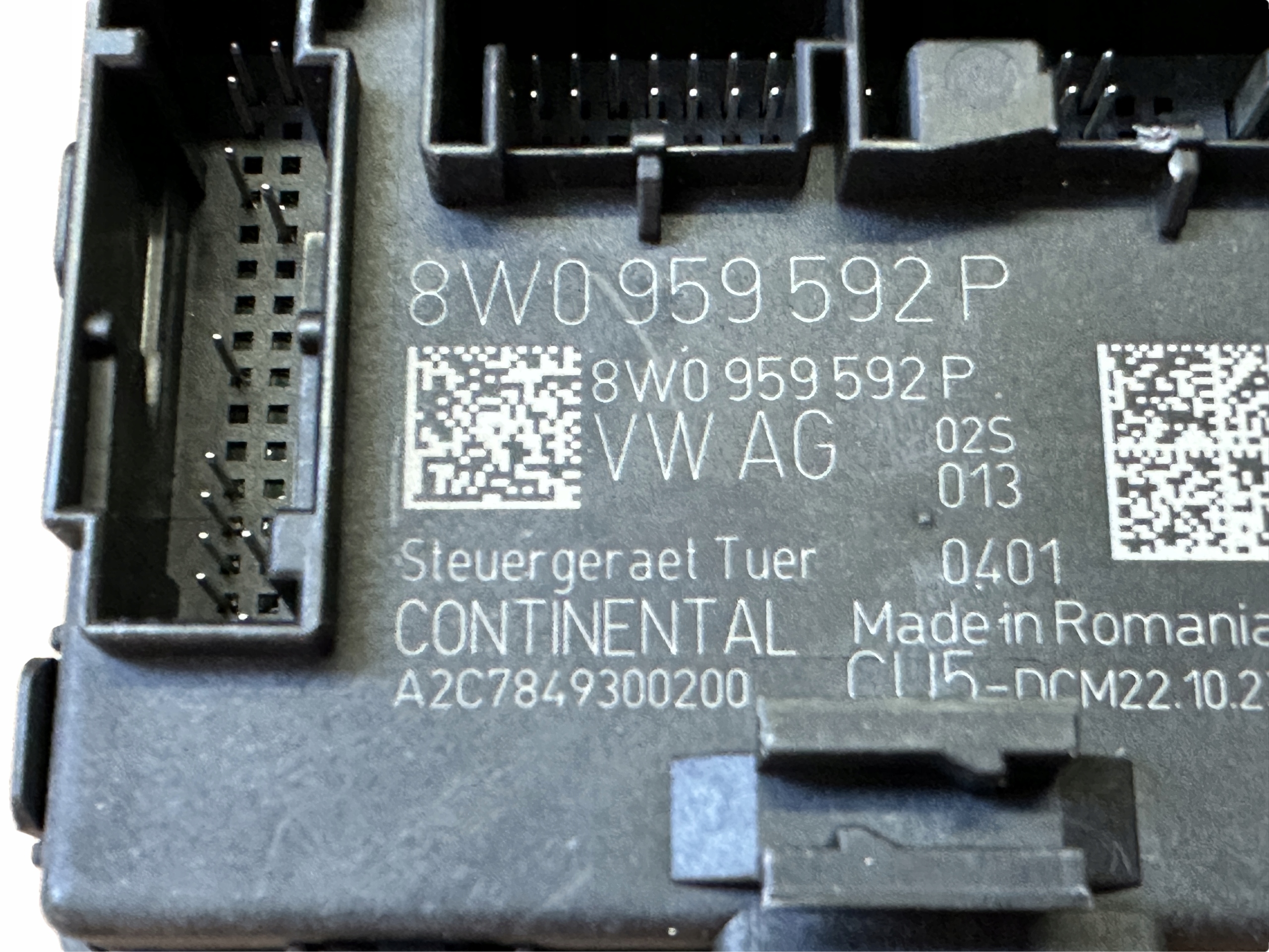 AUDI A4 A5 8W B9 control unit door right front 8W0959592P
