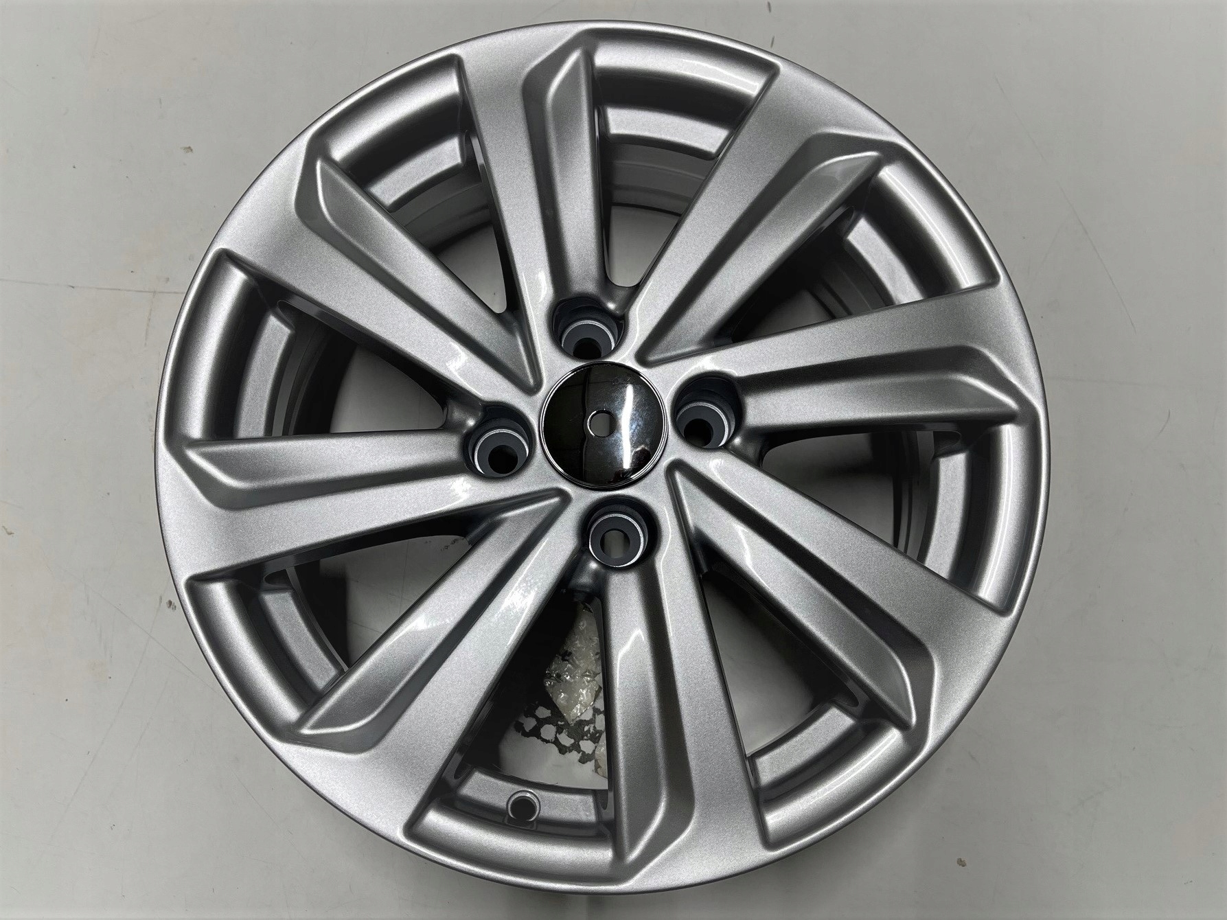 Felga alu Carbonado Pixel 5.5x15" 4x100 ET35