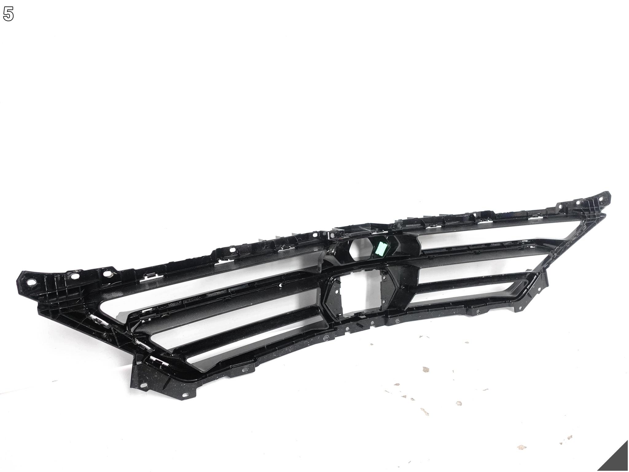LAMBORGHINI URUS S PERFORMANTE 4ML 22- Grille Grille W Pare choc Avant