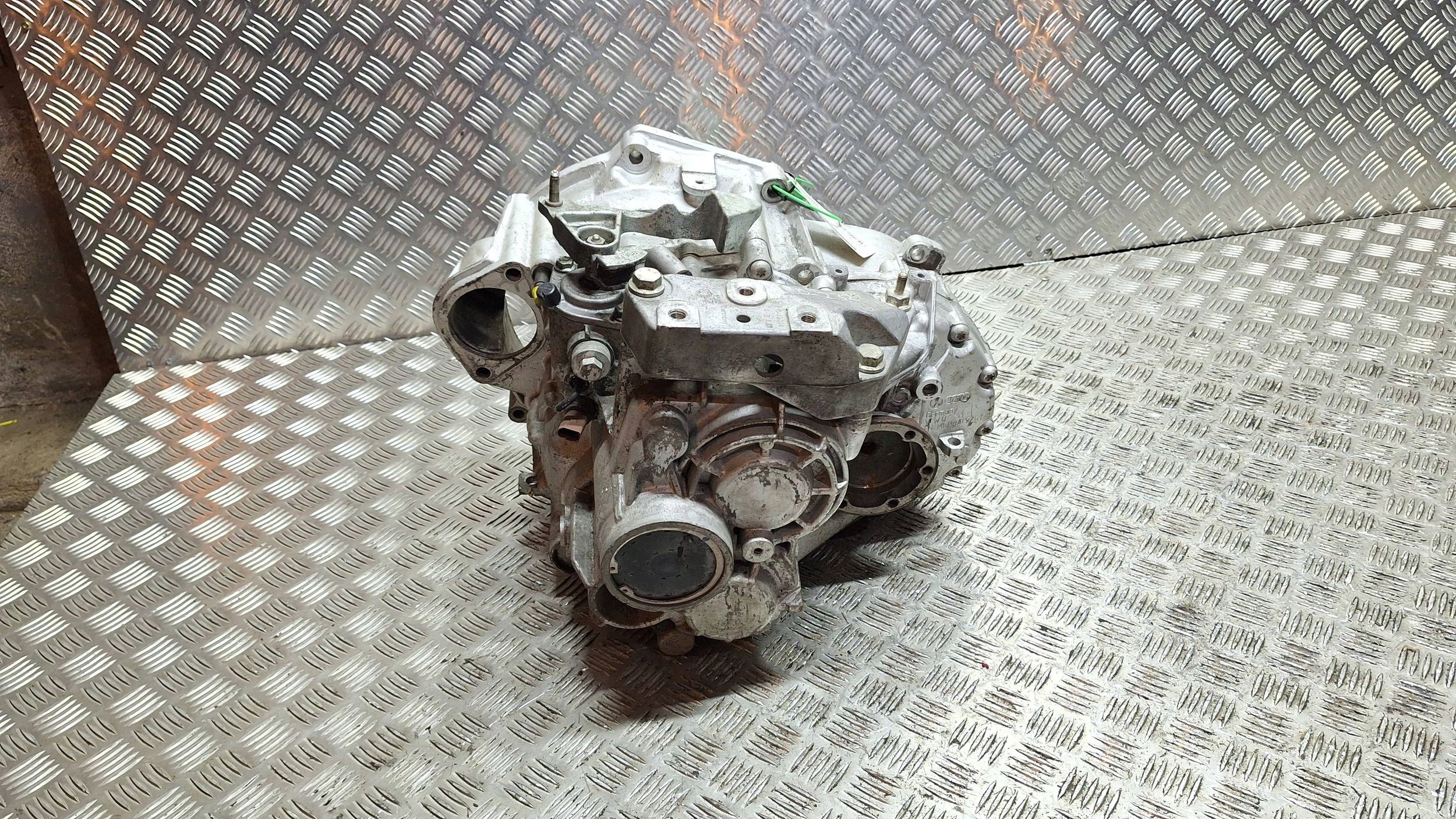 Getriebe KRM GOLF VI SCIROCCO PASSAT B6 AUDI A3 8P LEON II 2.0 TDI