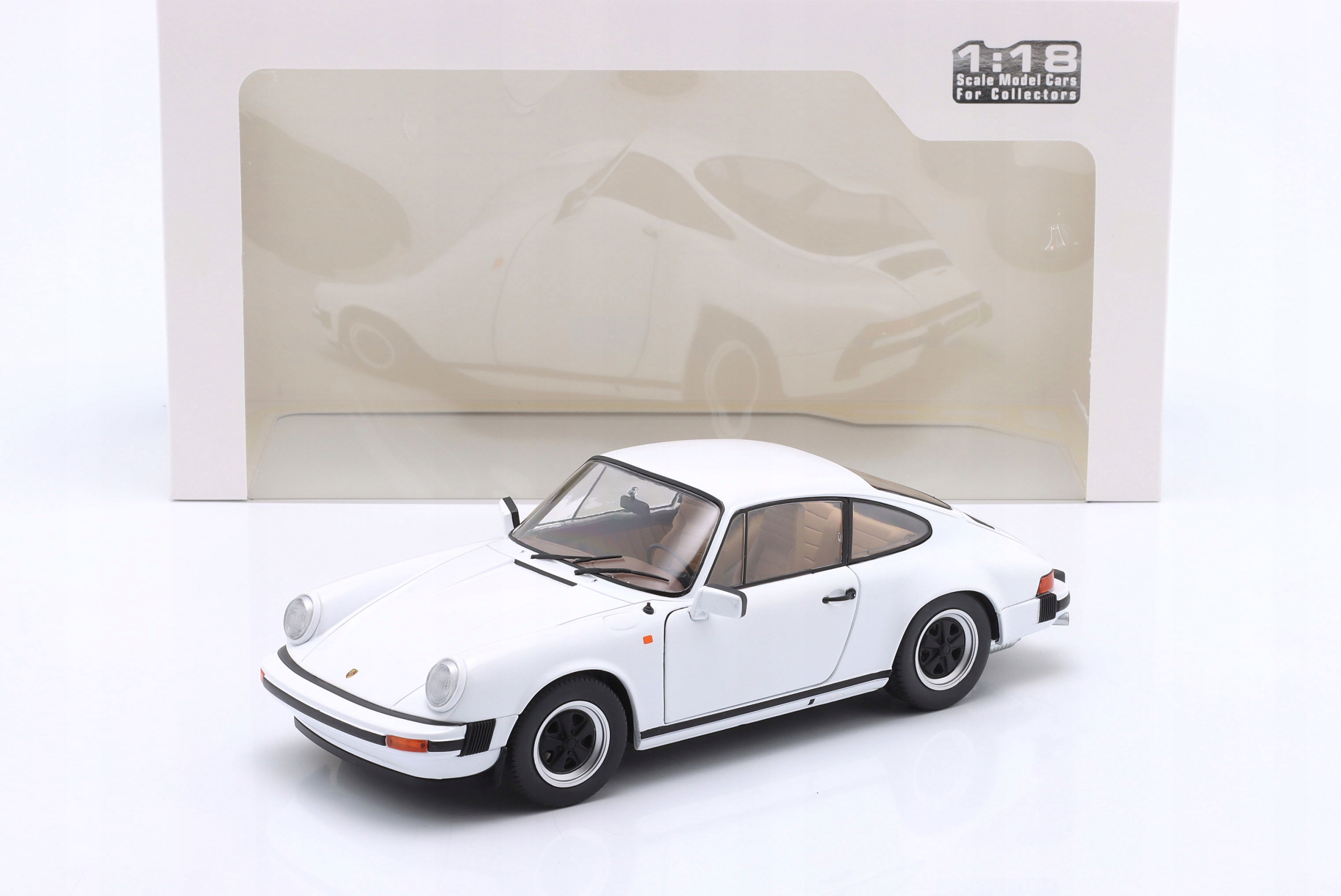Porsche 911 (930) Carrera 3.2 - 1984, red Solido 1:18 • Cena