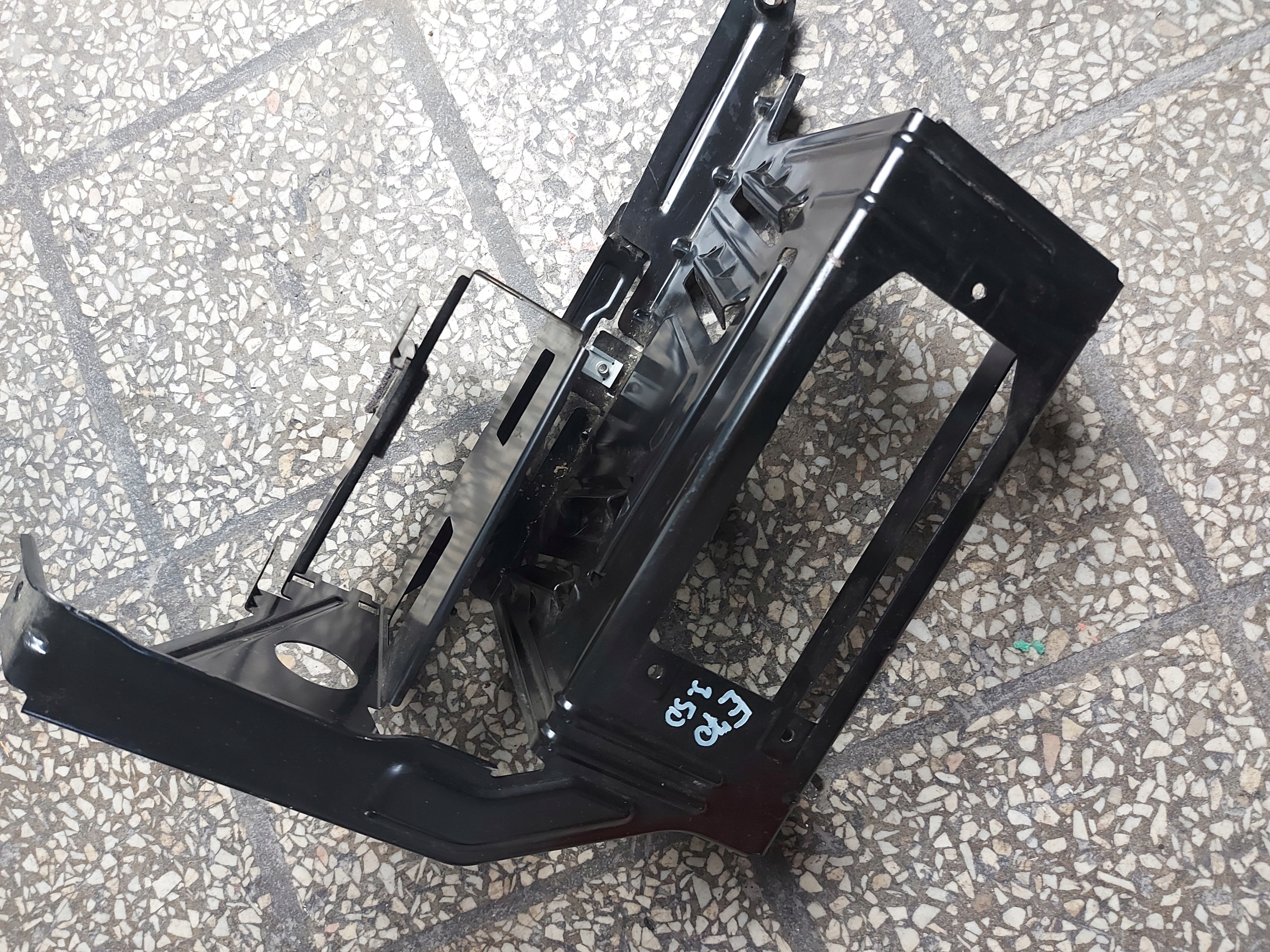 bracket console holder BMW X5 E70 3.5D 36810263