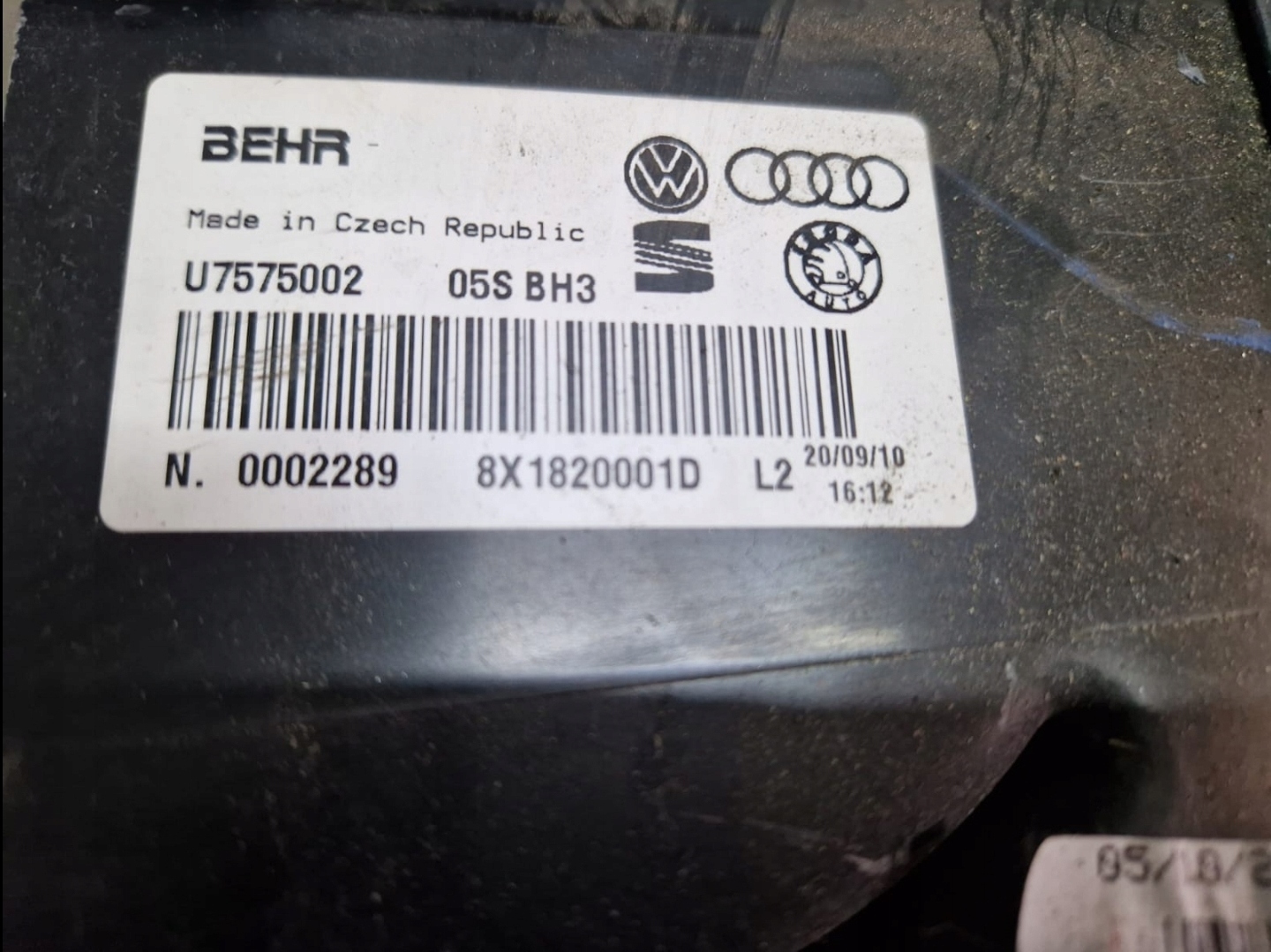 Audi A4 S4 B8 радиатор отопителя 8X1820001D