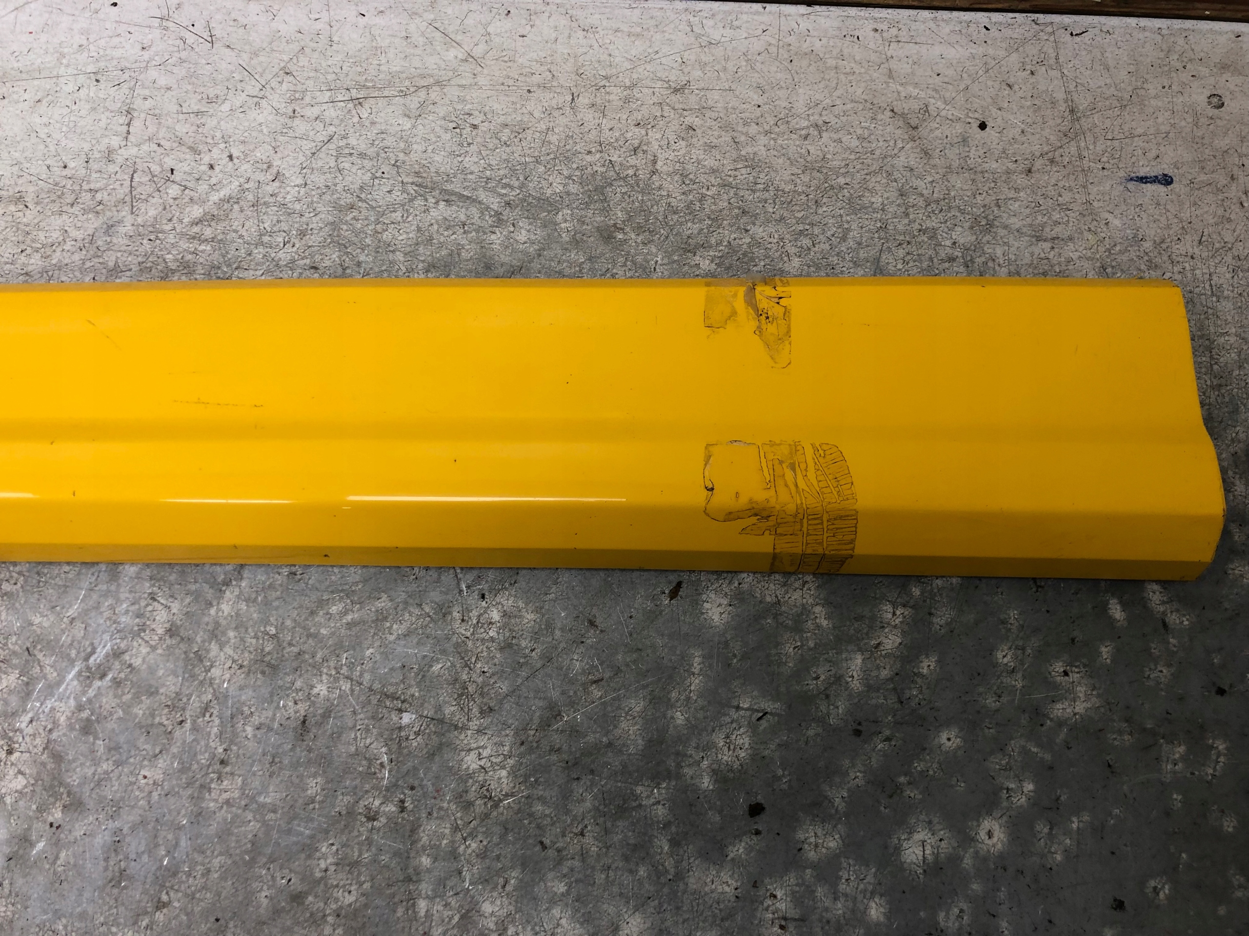 moulding door left front AUDI Q2 81A853959B