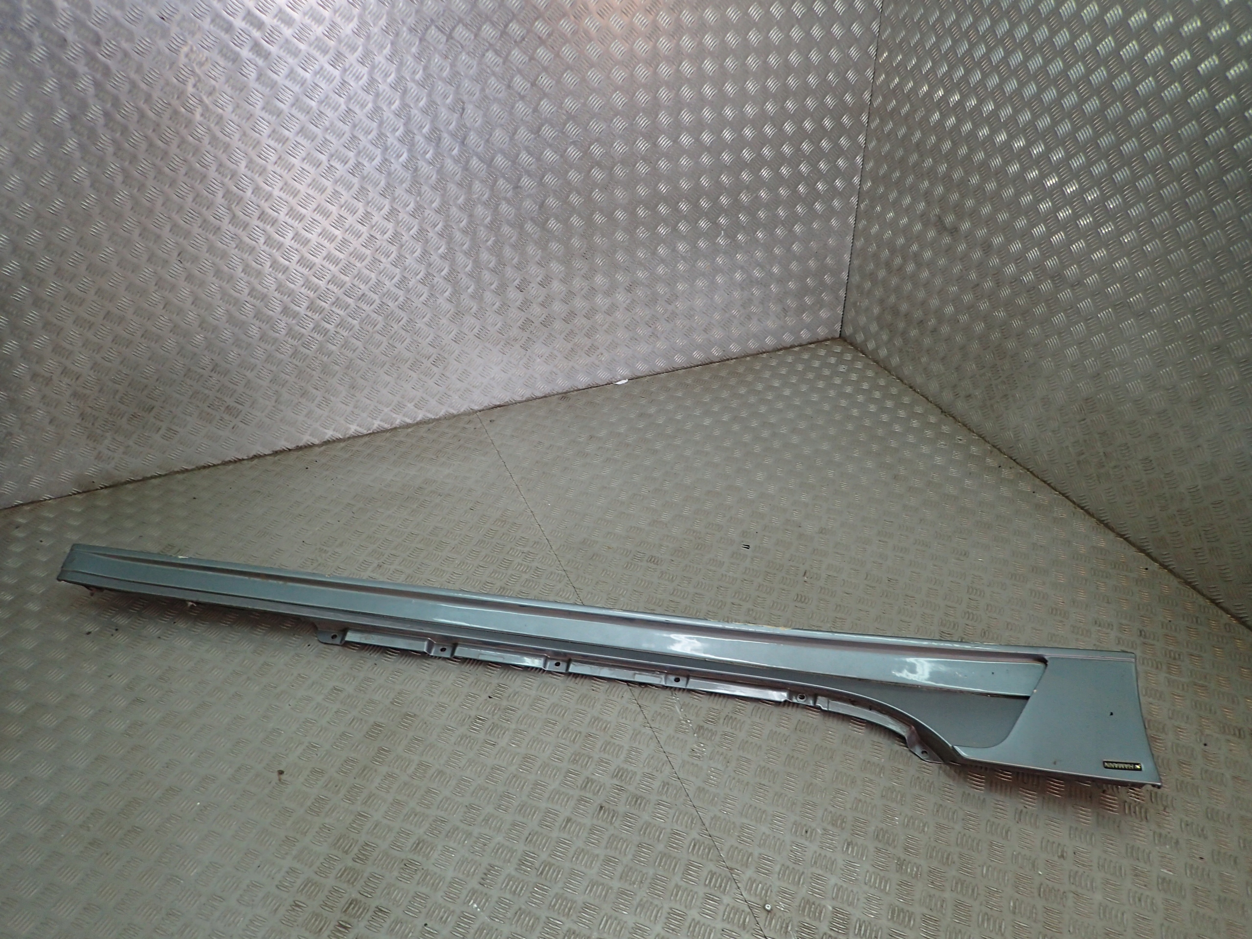 FERRARI 612 F137 LISTWA PROGOWA PRAWA R HAMANN