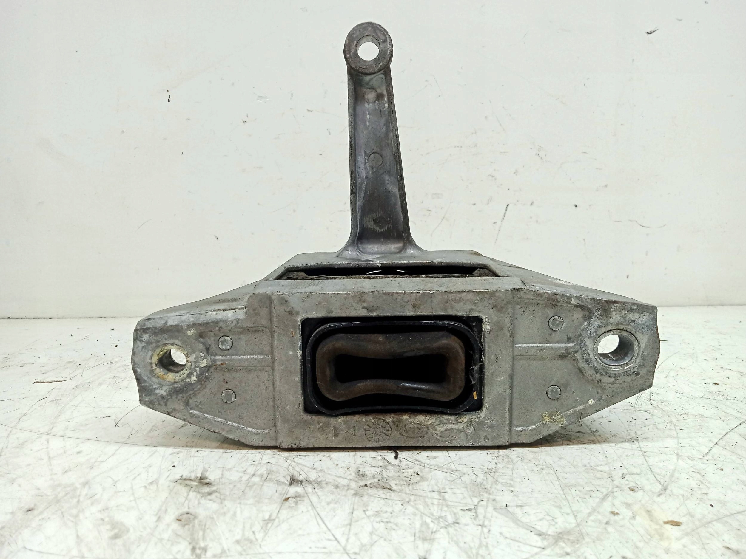 HYUNDAI I30 III 3 engine mount 1.0T-GDI 21810-G4000 2017