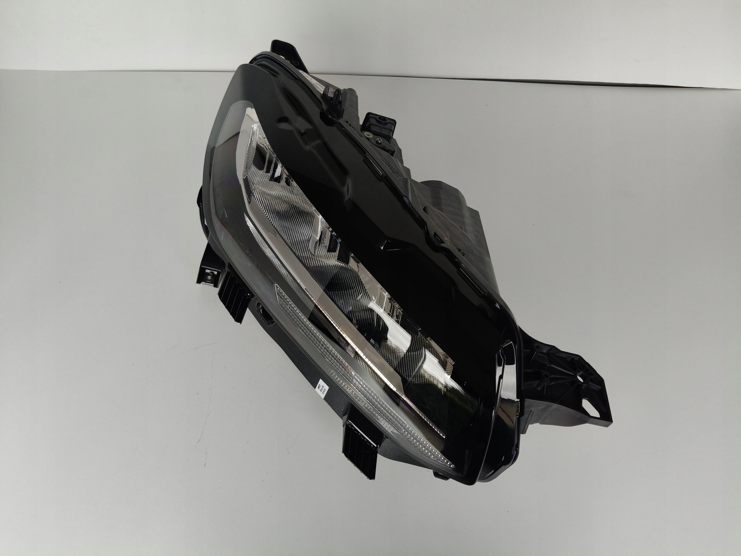 light right REFLEKTOR PEUGEOT PARTNER IV 24- LIFT LED