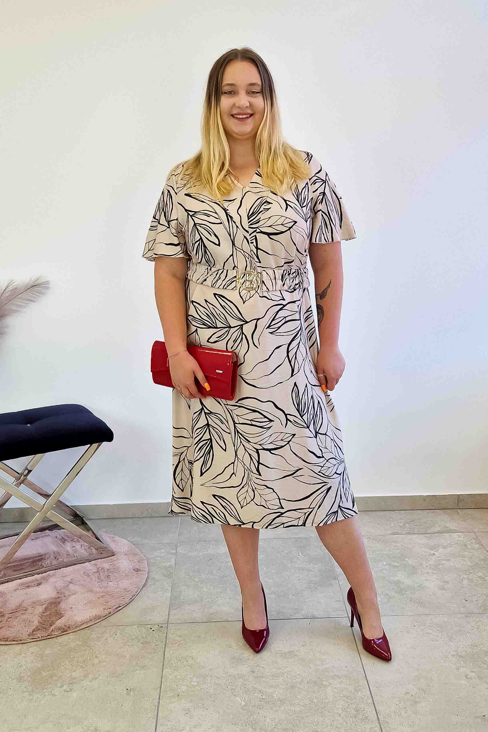 Elegantní Šaty Maxi v listovém provedení s ozdobným proužkem Béžovo-černá 50