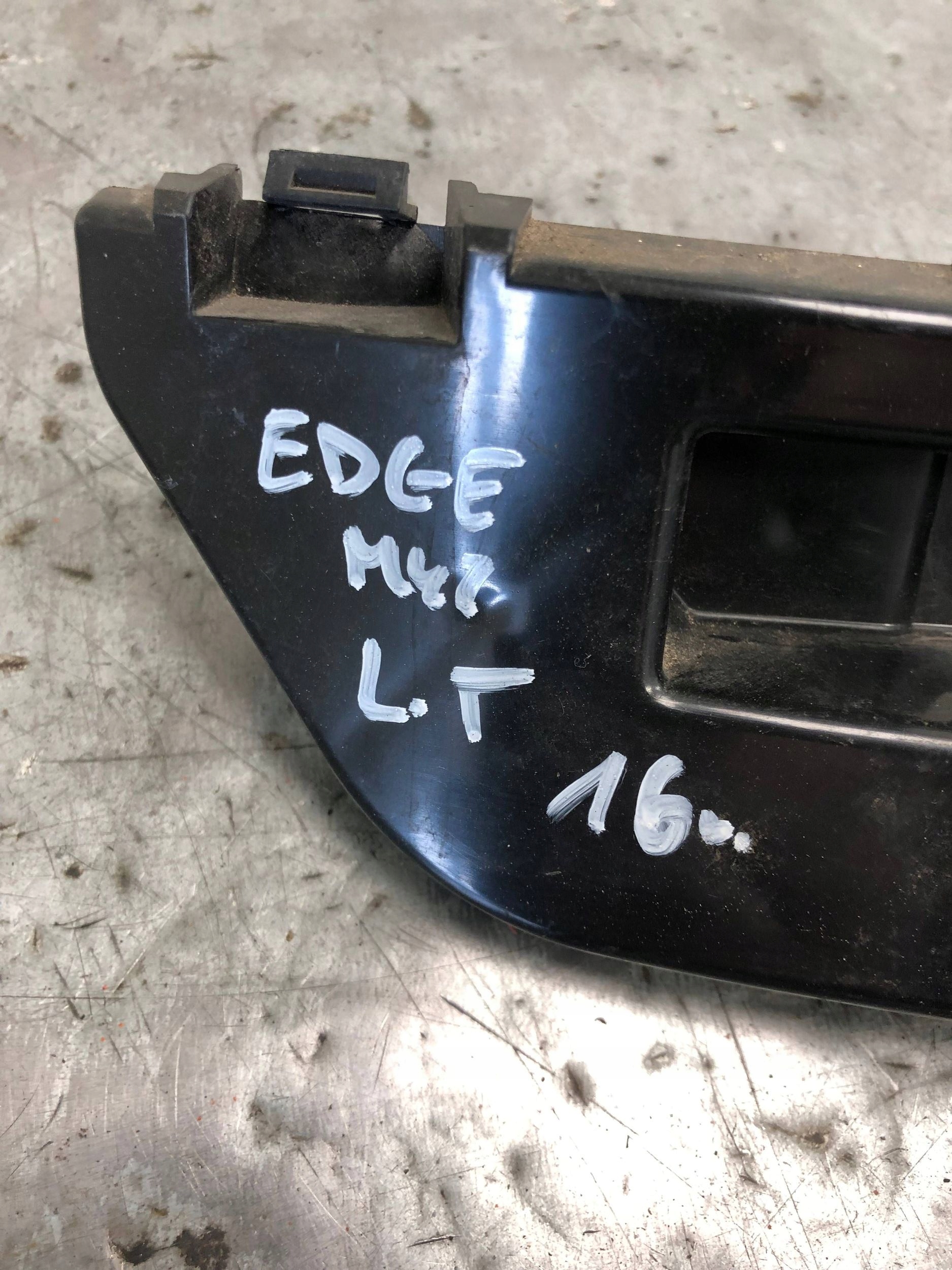 bumper bracket left rear part FORD EDGE MK2 FT4B-17D949-AD