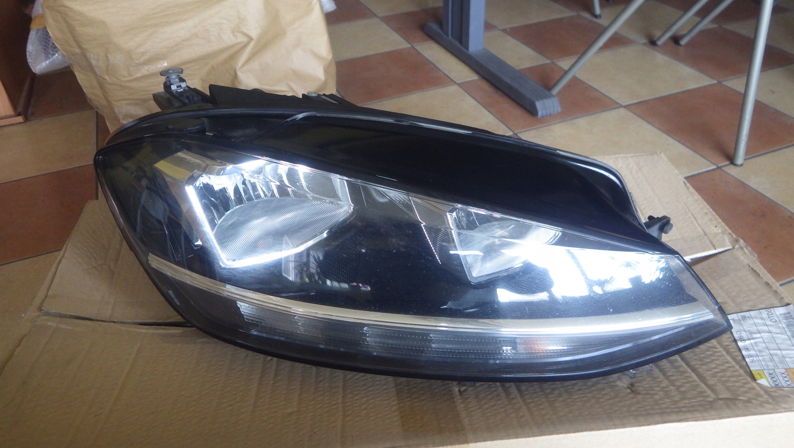 LAMPA LEWA PRZÓD VW GOLF 7 VII LIFT 5G1941005D