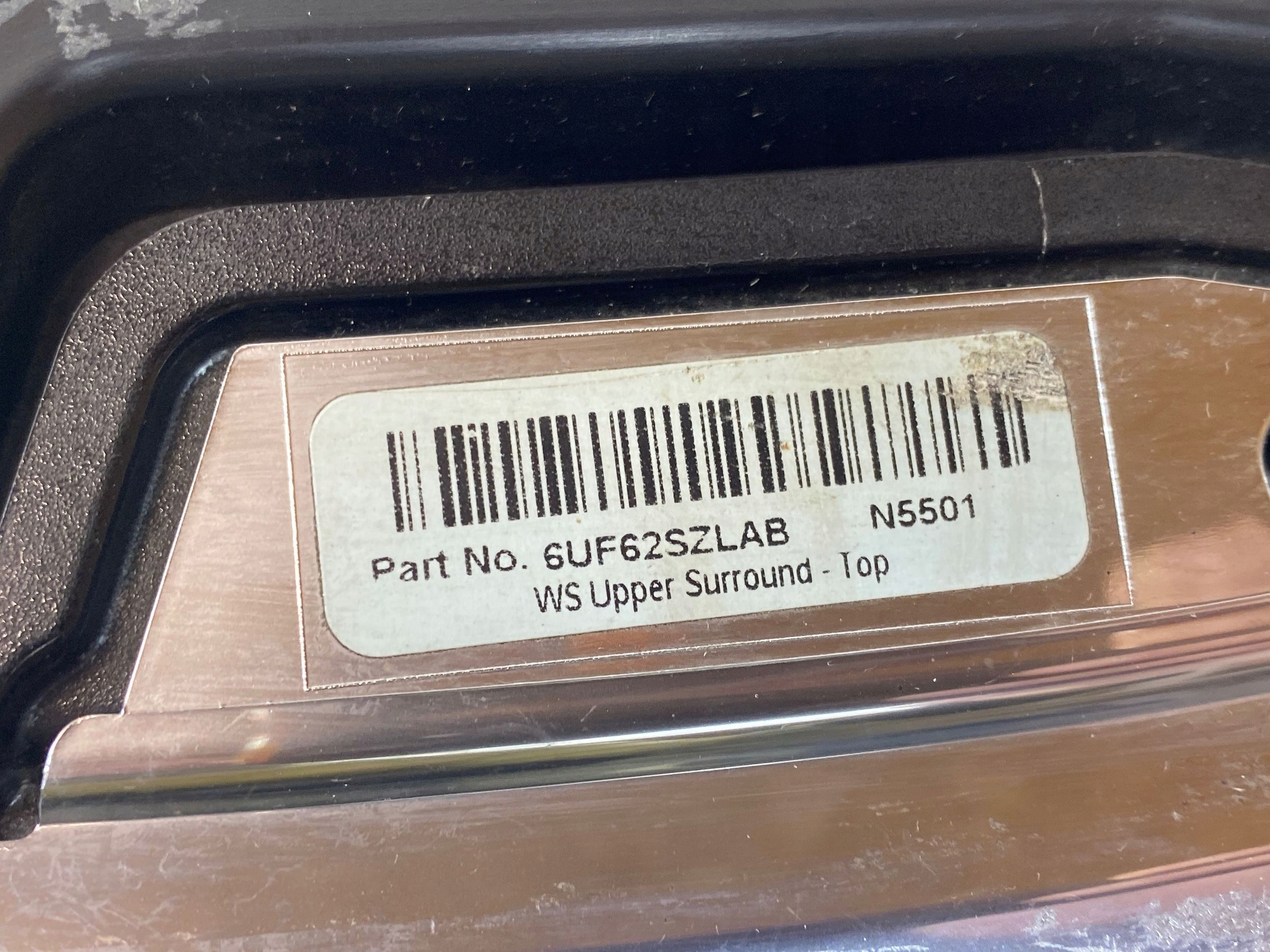 2022 Grand WAGONEER решетка радиатора) 6UF64SZLAB