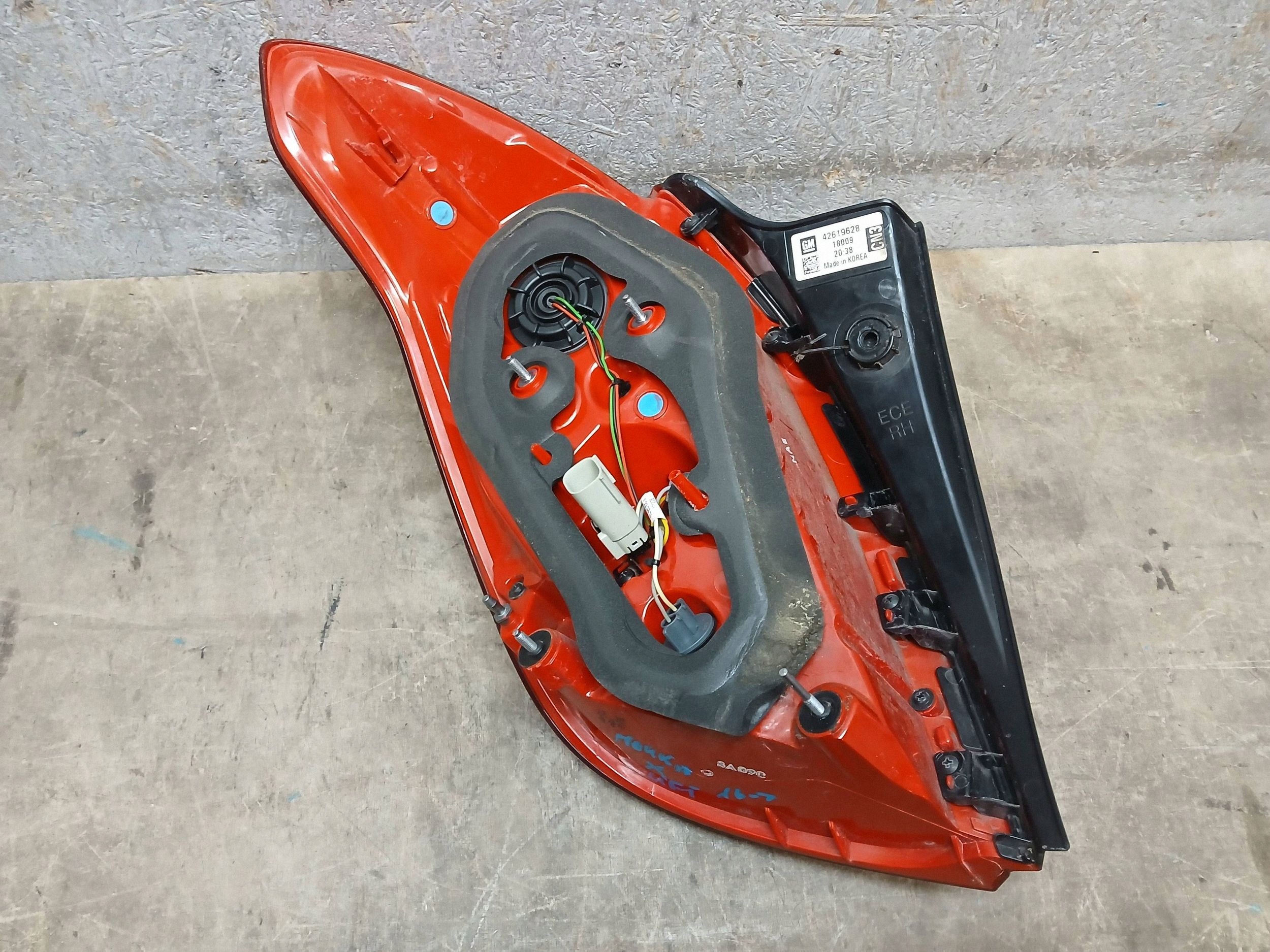 light rear part right OPEL MOKKA X LIFT 42619628