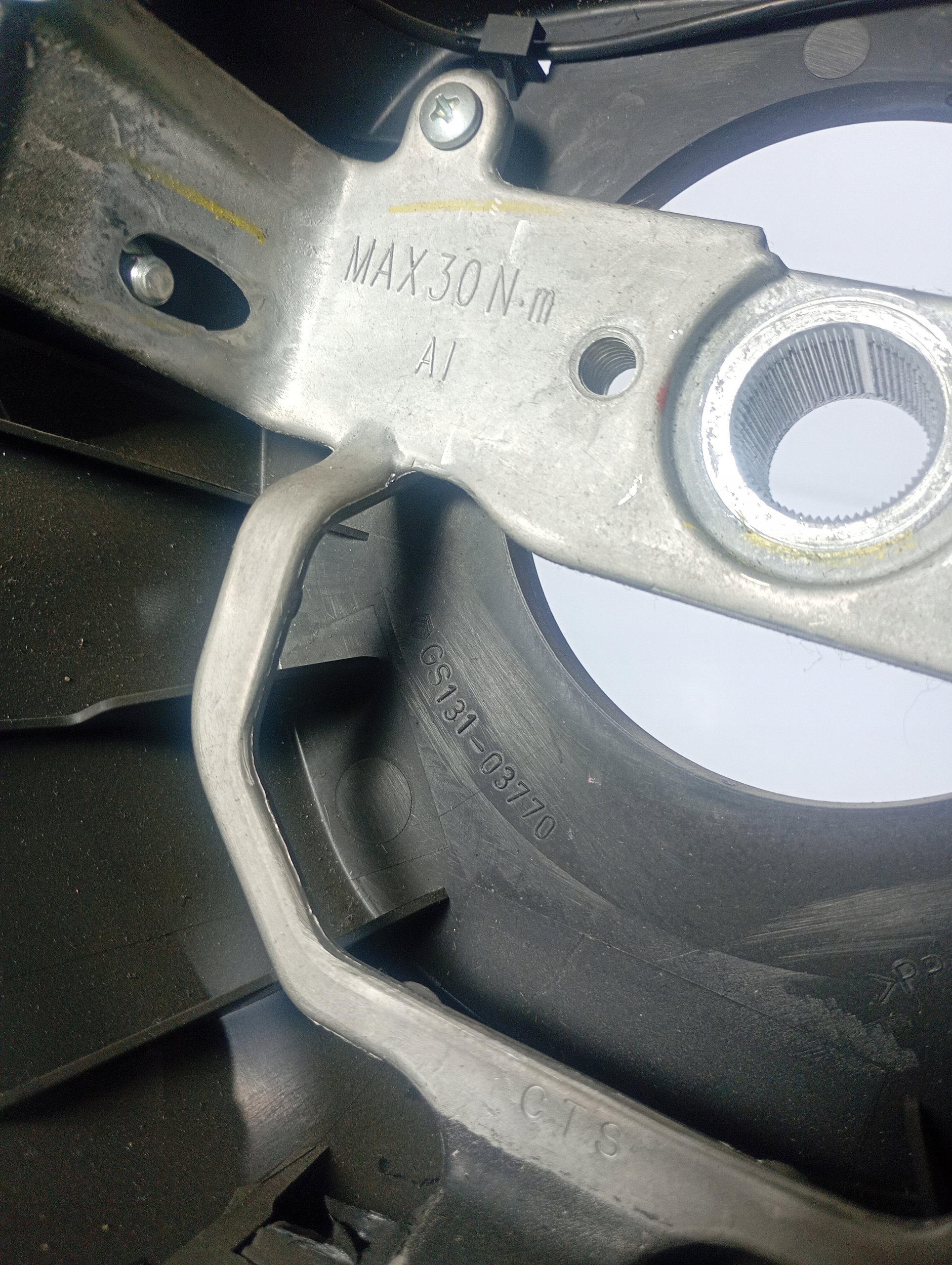 Suzuki IGNIS 2 II 03-08 lenkrad OE GS13103770