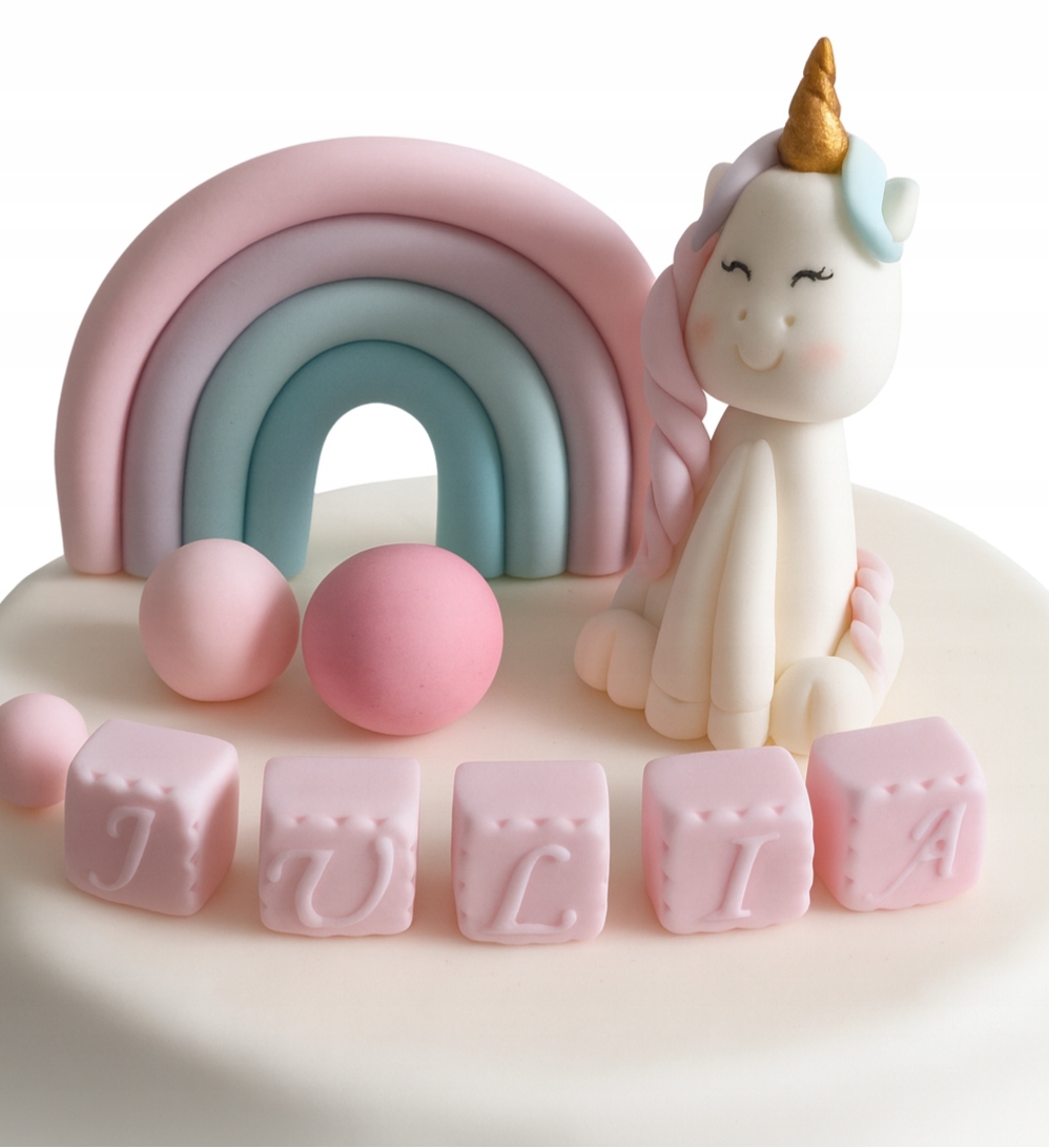 Levně Sada cukrových figurek Jednorožec jméno duha – dekorace na dort