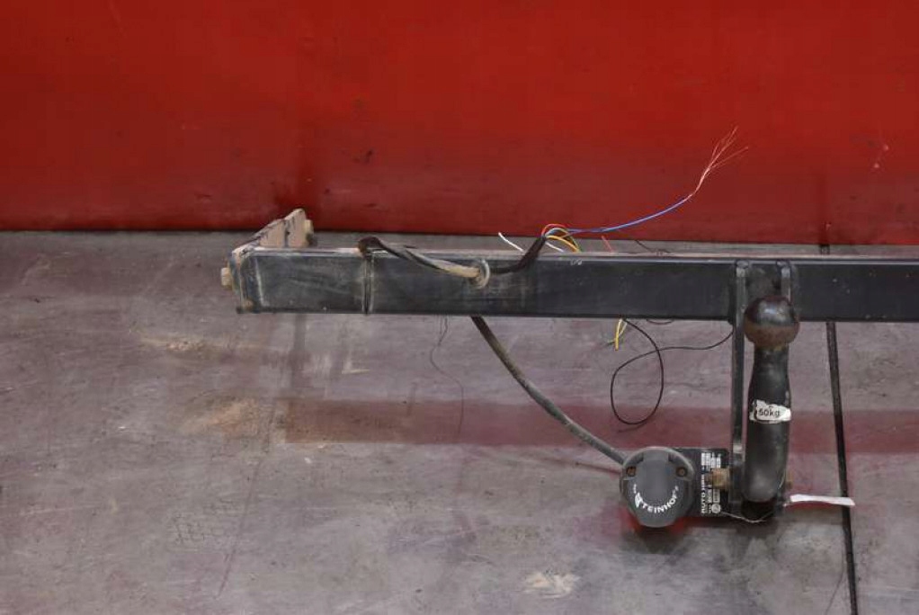 HAK HOLOWNICZY FORD FIESTA MK7 5D 08-17 Numer katalogowy producenta FORD