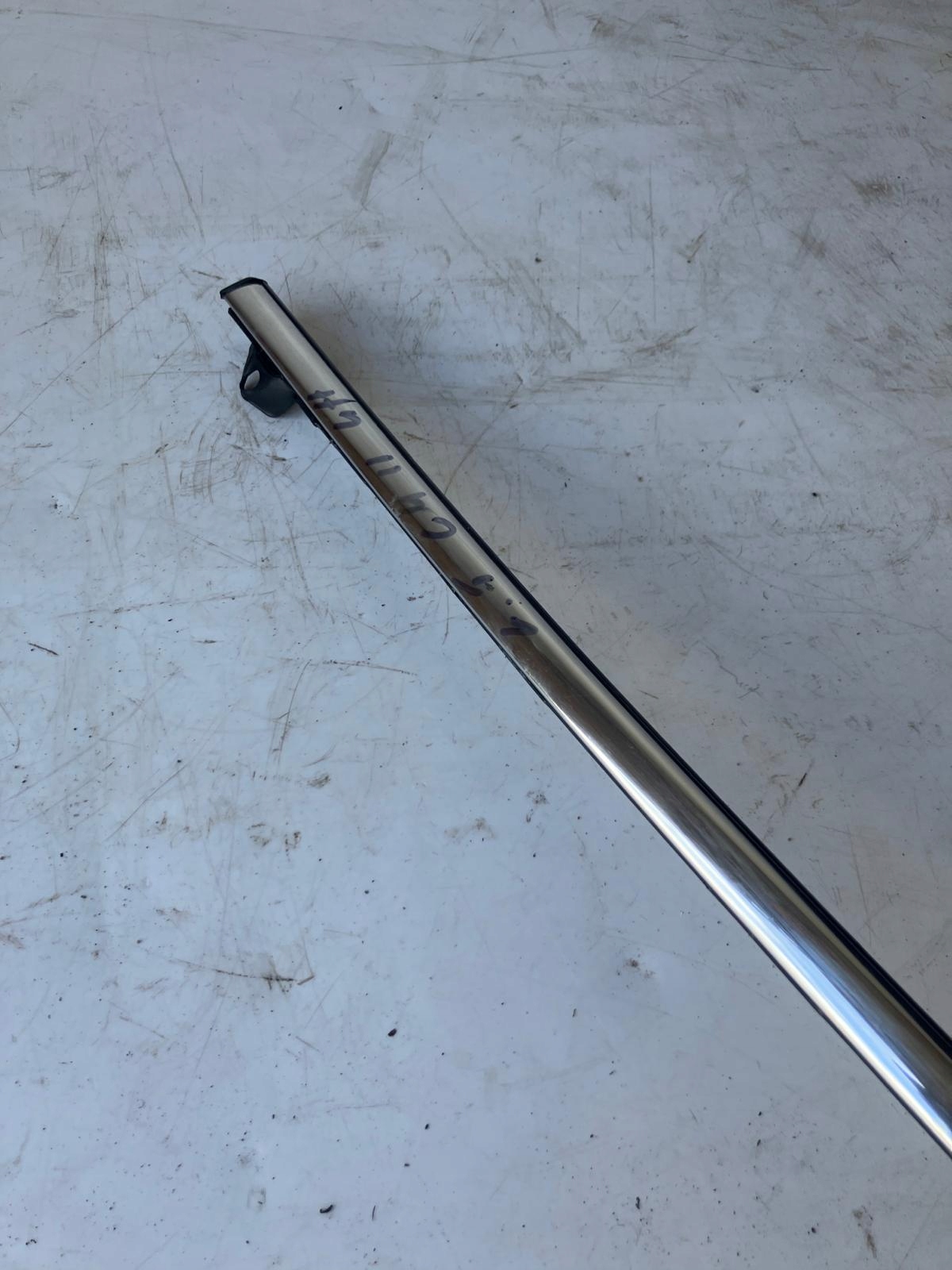 moulding dust door left rear part C4 II B7 CHROM